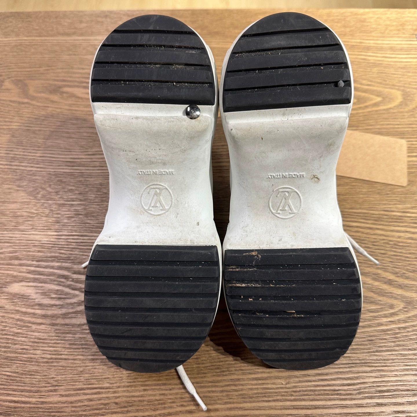 Louis Vuitton LV mar506 Archlight Lace-up Logo Sneakers Women's 36 Size US 5.5 / IT 35.5 - 6 Thumbnail