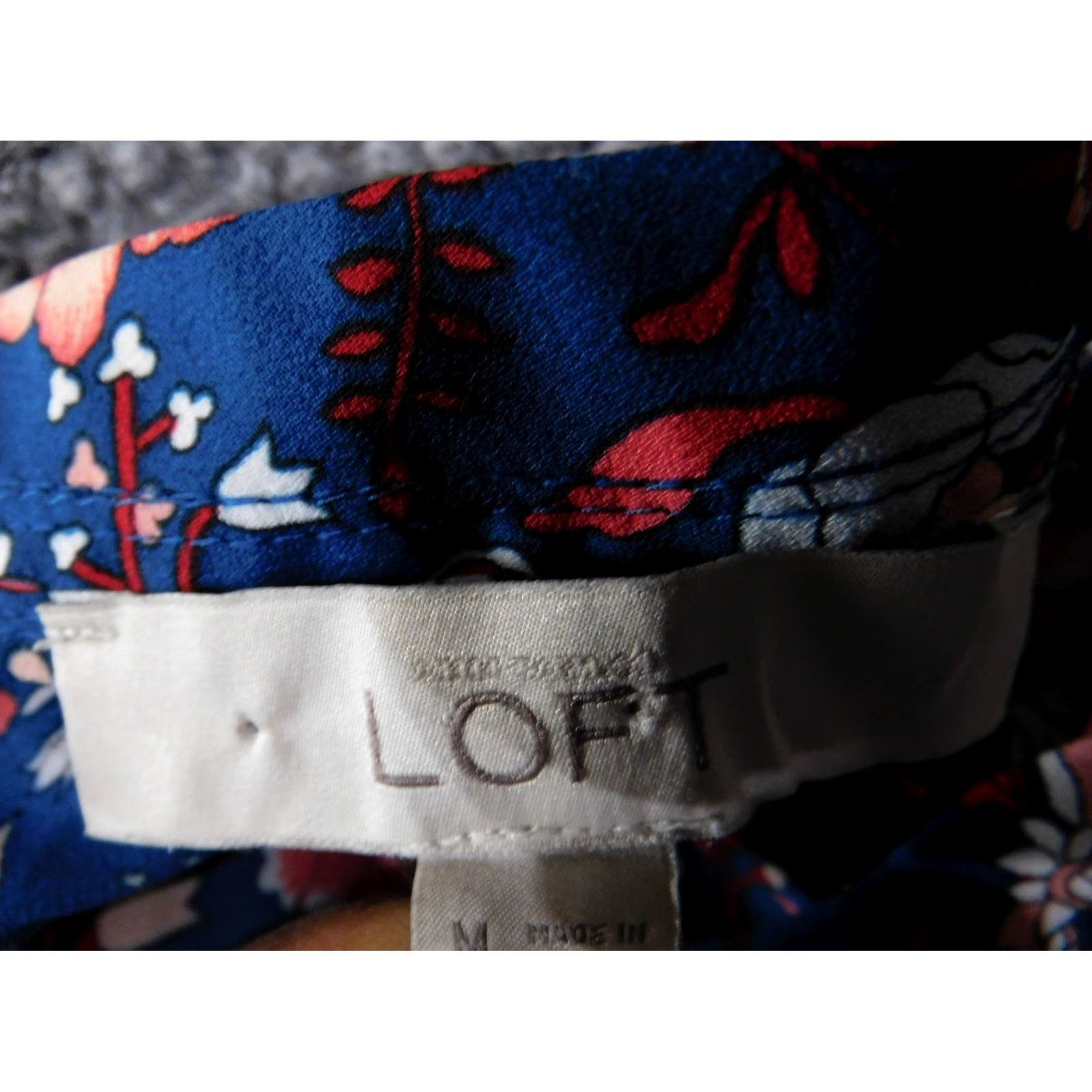 Ann Taylor Loft Blouse Womens M Blue Red Floral Boho Short Sleeve Lightweight Top Size M / US 6-8 / IT 42-44 - 6 Thumbnail