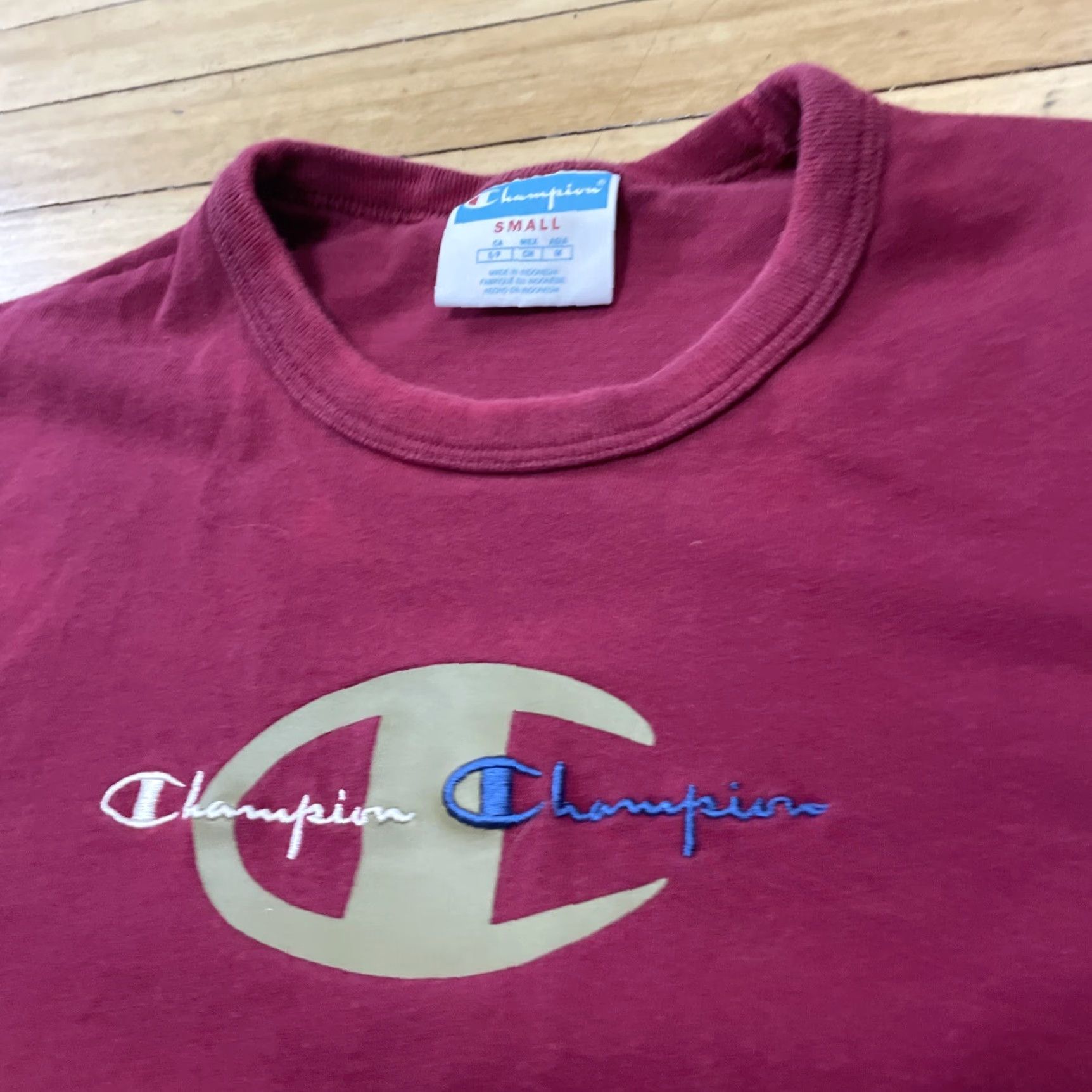 Champion VINTAGE Champion Embroidered T Shirt Mens S Red Crew KnitTee 590157 Size US S / EU 44-46 / 1 - 6 Thumbnail