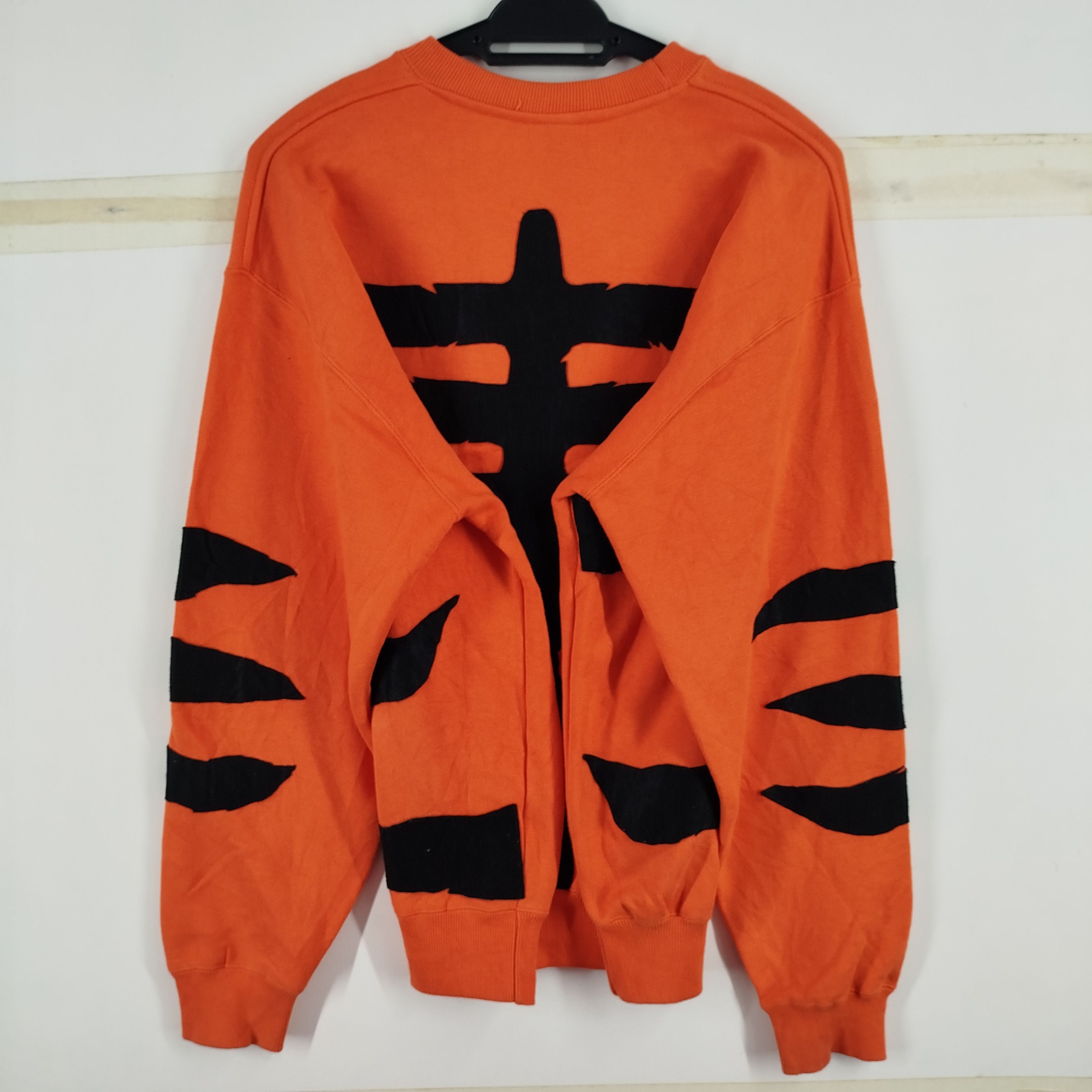 Designer × Japanese Brand Tiger Design Sweatshirts Size US L / EU 52-54 / 3 - 2 Thumbnail