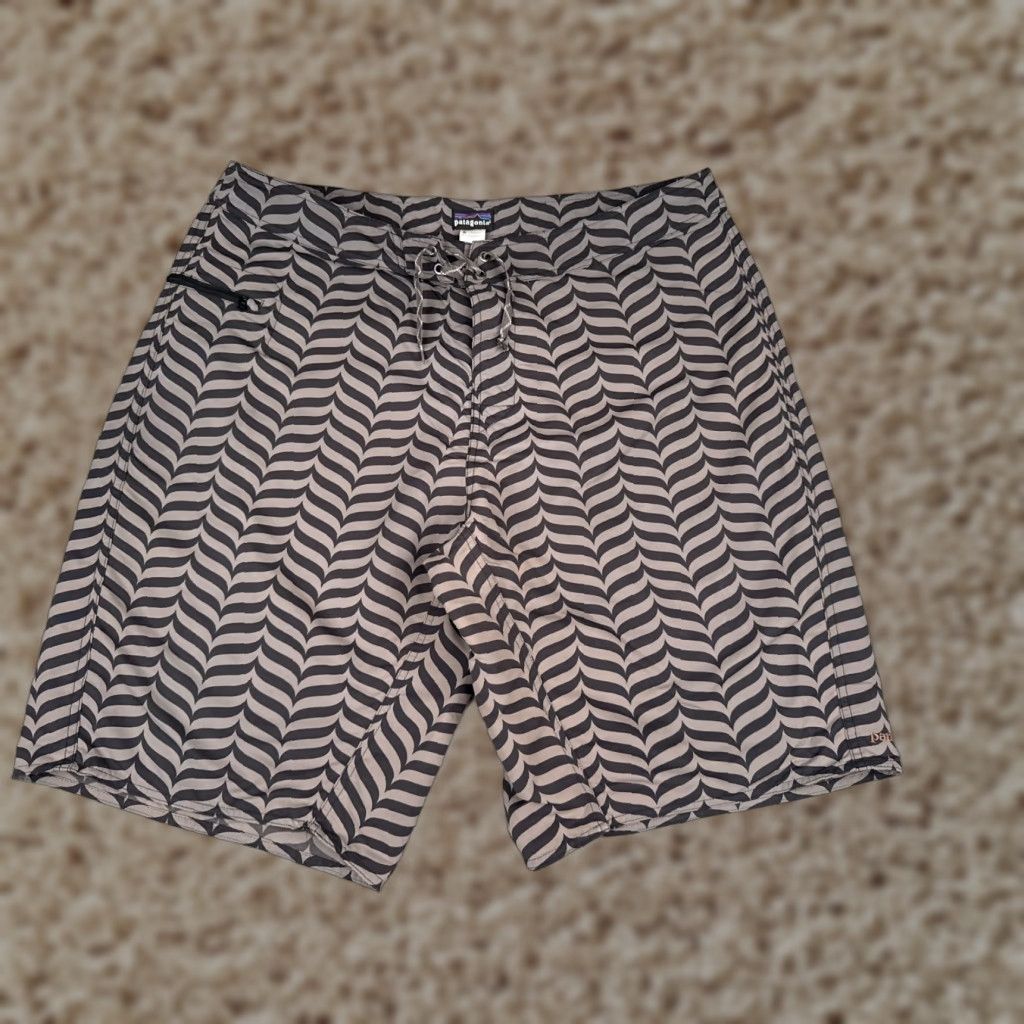 Patagonia Patagonia Board Shorts Mens 40 Gray Wavefarer 12" Nylon Blend Beach Swim Trunks Size US 40 / EU 56 - 1 Thumbnail
