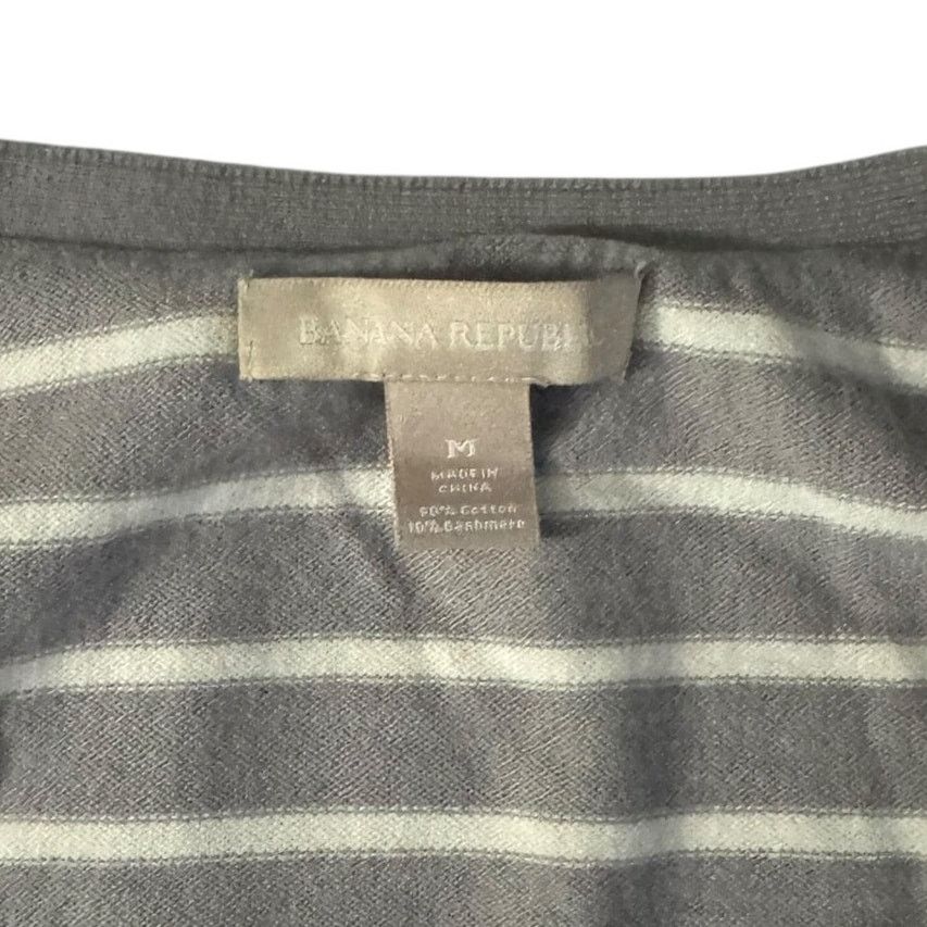 Banana Republic Banana Republic Light Gray White Striped Cardigan Button M Size M / US 6-8 / IT 42-44 - 2 Thumbnail