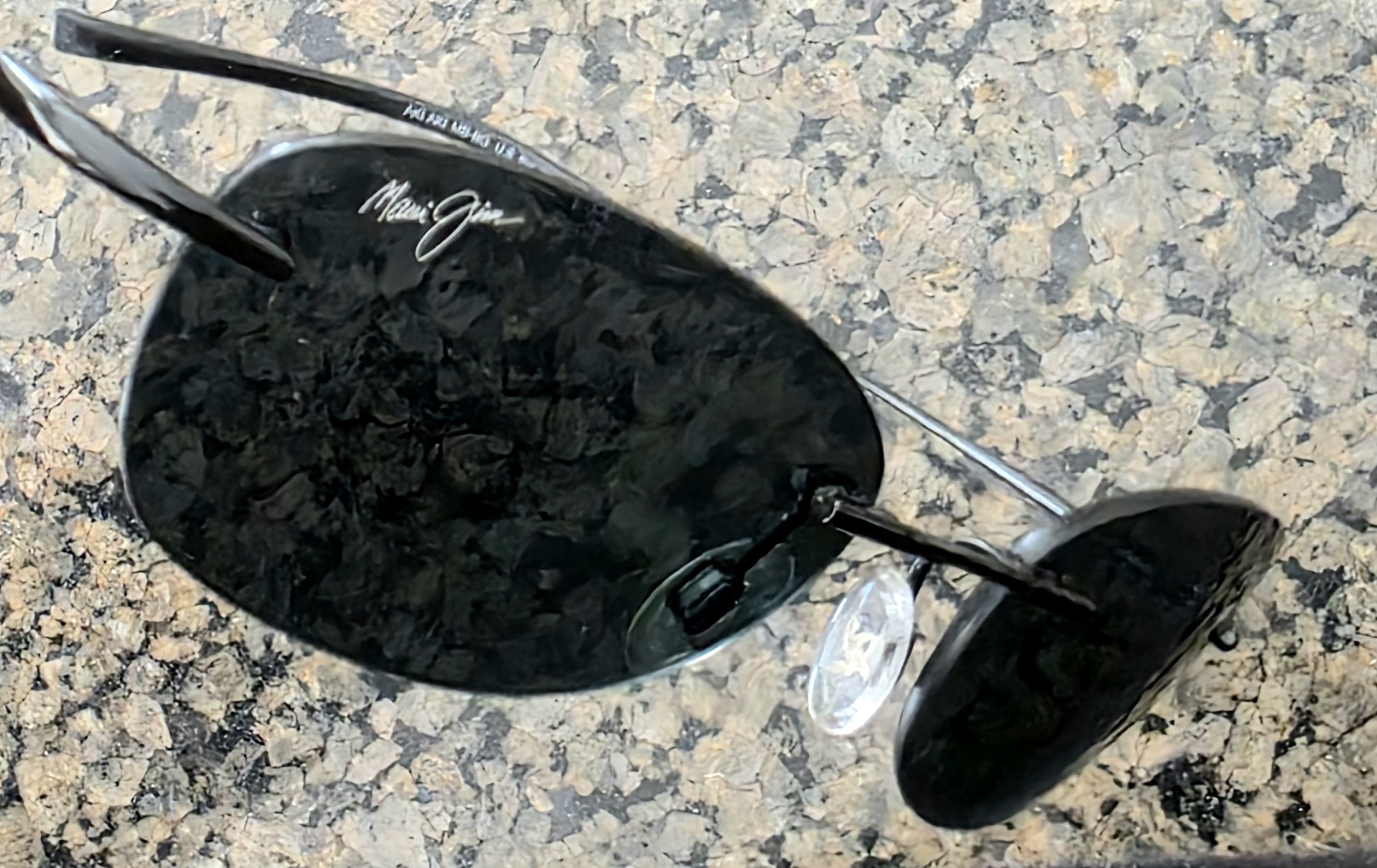 Maui Jim Maui Jim AKI AKI sunglasses Glossy Black Frame with POLARIZE Size ONE SIZE - 7 Thumbnail