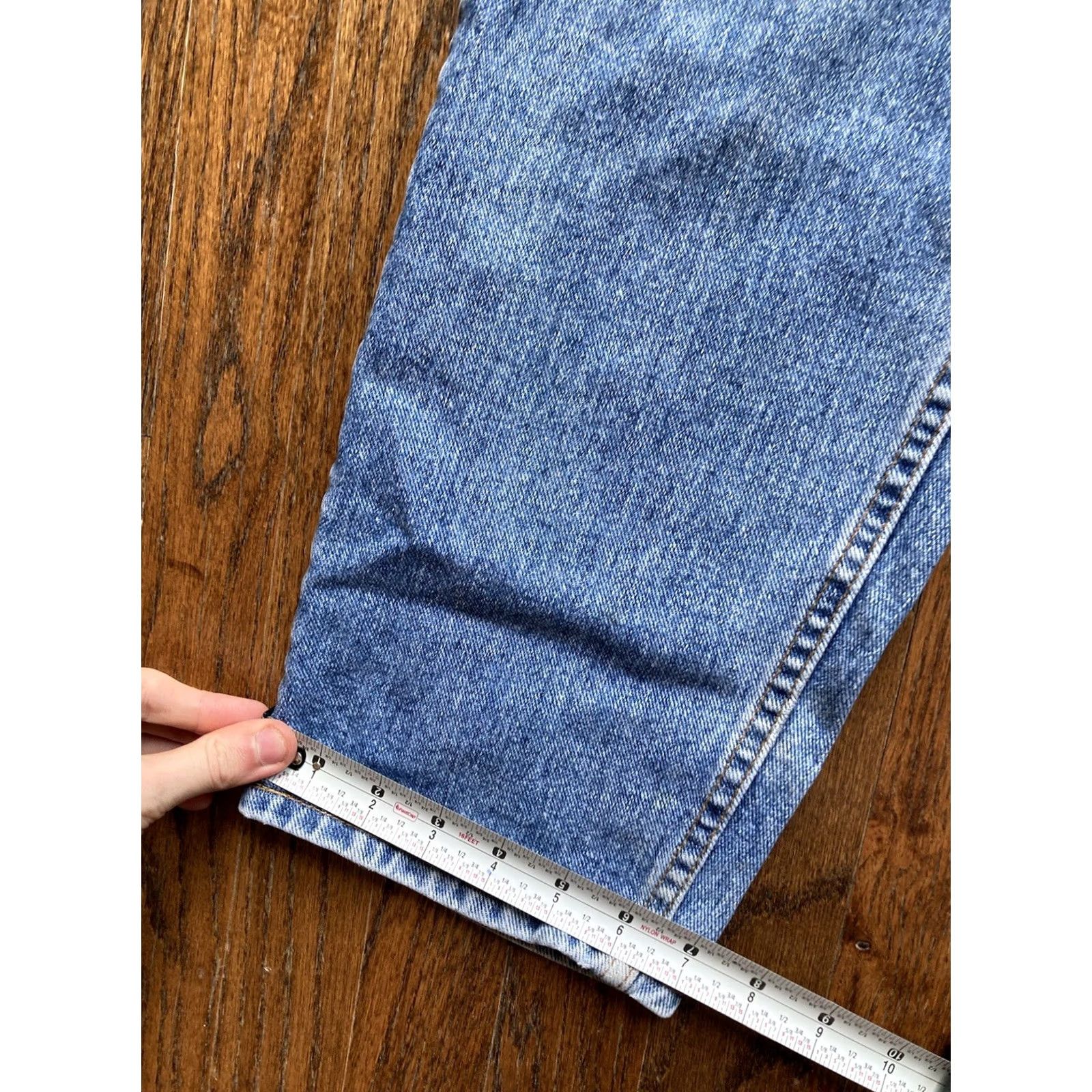Levi's VINTAGE Levi's 550 Jeans Mens 36x30 (fits 34x29) Blue Denim 90s Modern Canada Size US 36 / EU 52 - 3 Thumbnail
