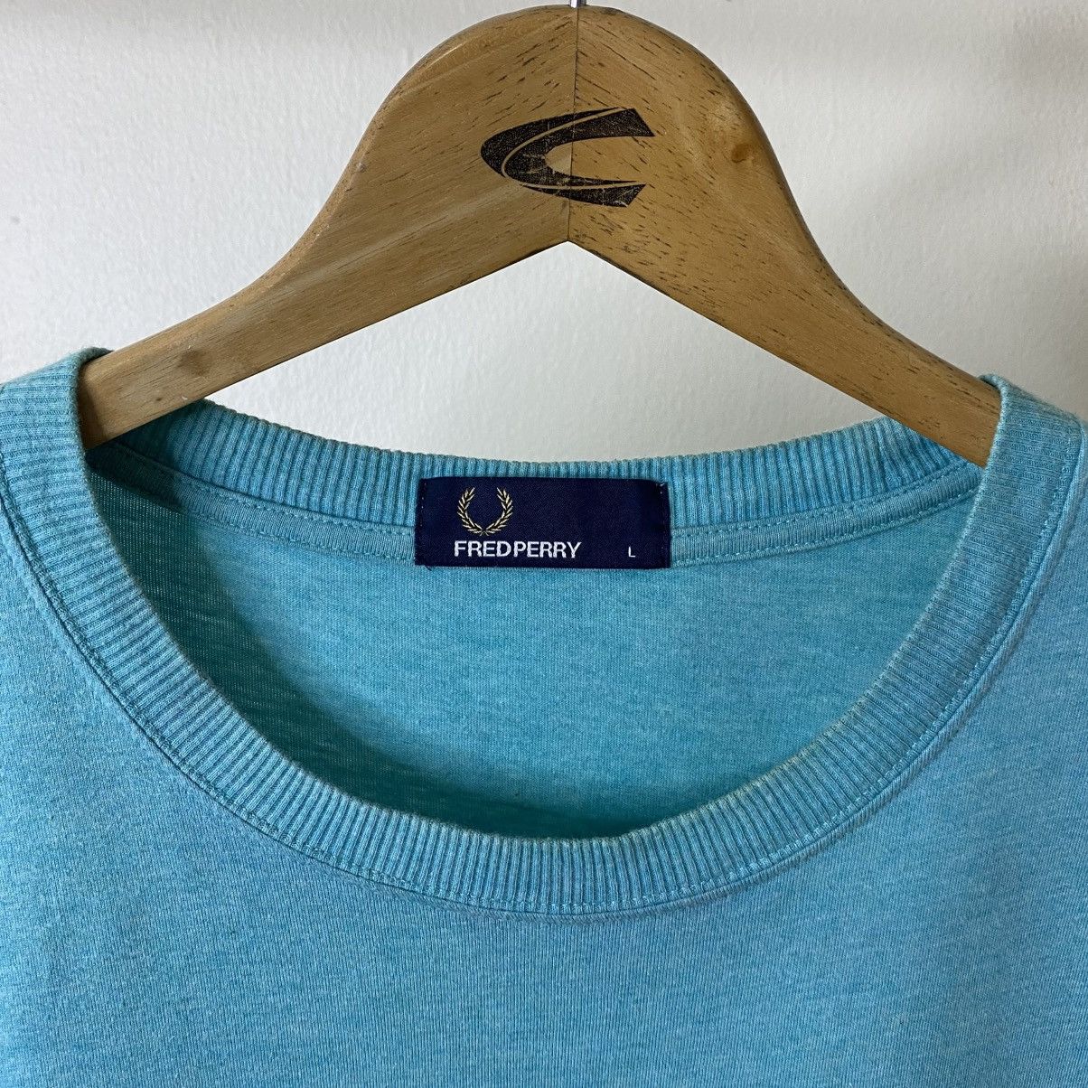 Fred Perry Fred Perry Sportswear Embroidery Logo T Shirt Size US L / EU 52-54 / 3 - 3 Thumbnail