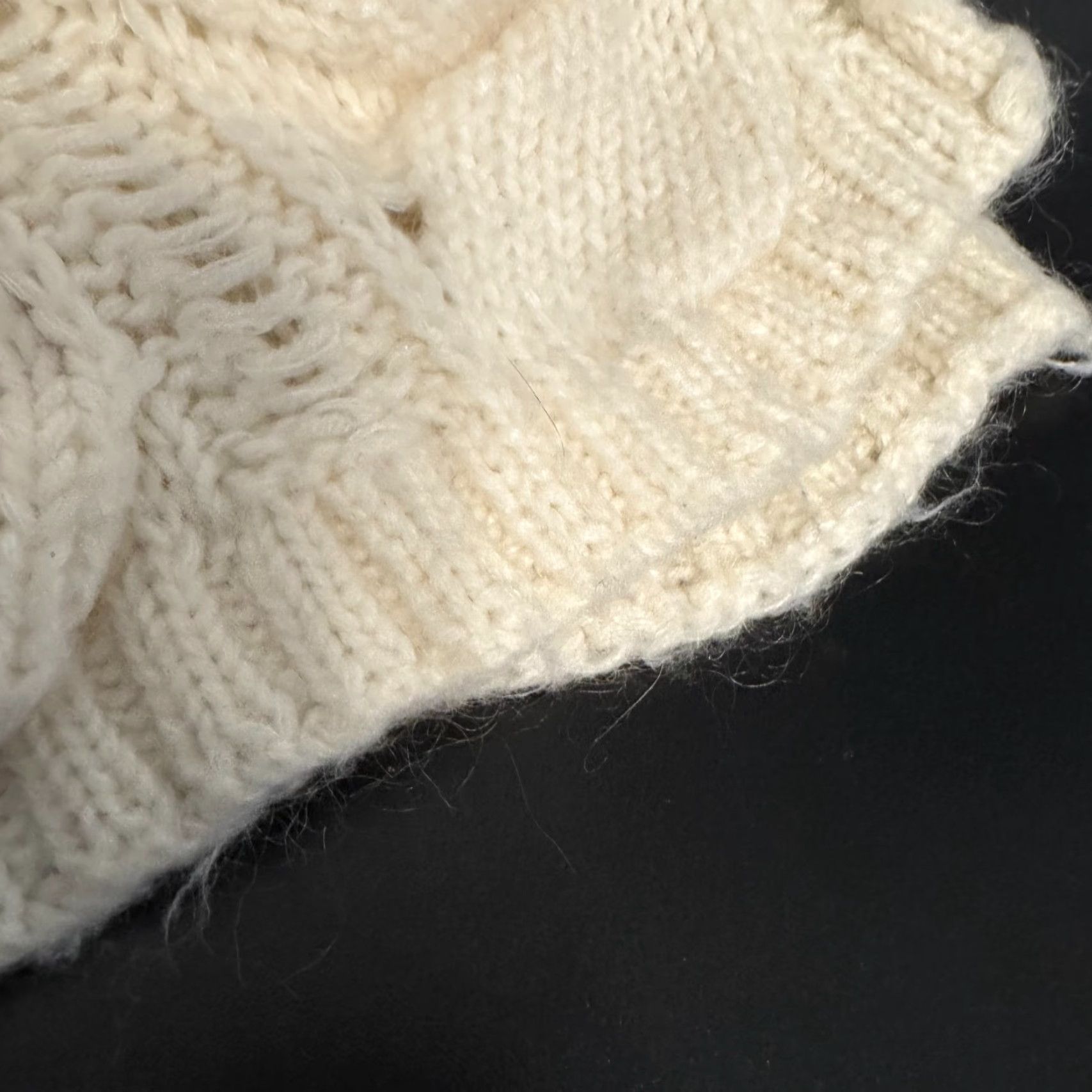 Sisley VINTAGE Sisley Scarf Women Knit Beige White Cream Y2K Vintage Solid Pattern Size ONE SIZE - 6 Thumbnail