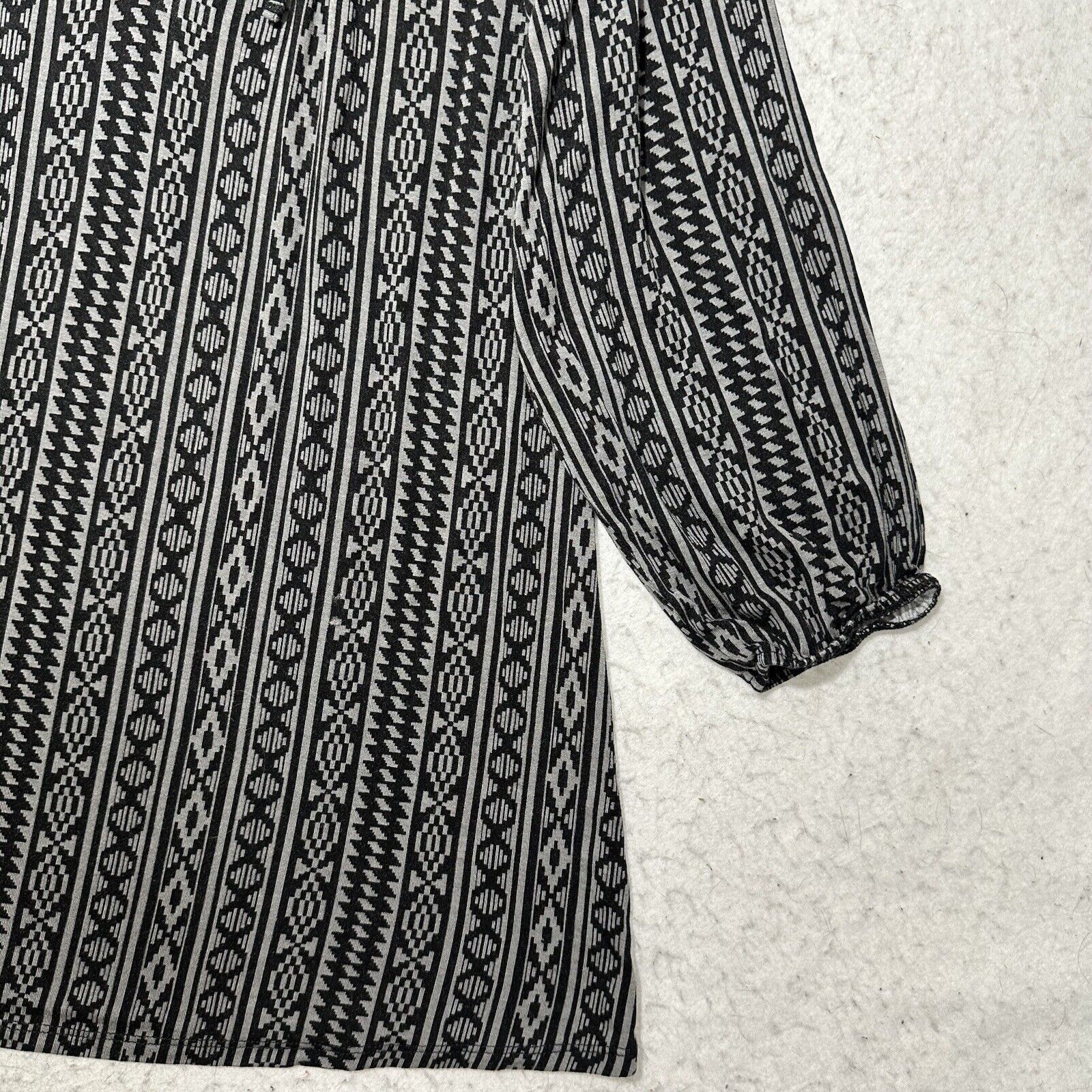 Other LuLaRoe Small 3/4 Sleeve Peasant Top Lightweight Blouse Size S / US 4 / IT 40 - 6 Thumbnail