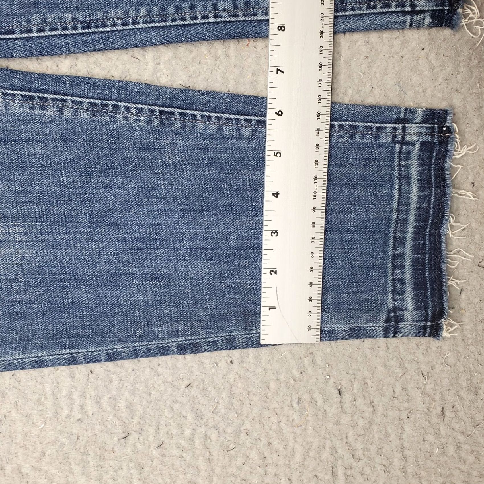Talbots Talbots Jeans Womens 4P Blue Denim Flawless Five Pocket Streetwear Frayed Hem Jeans Womens 4P Blue Denim Five Pocket Streetwear Frayed Hem Size 27" / US 4 / IT 40 - 5 Thumbnail