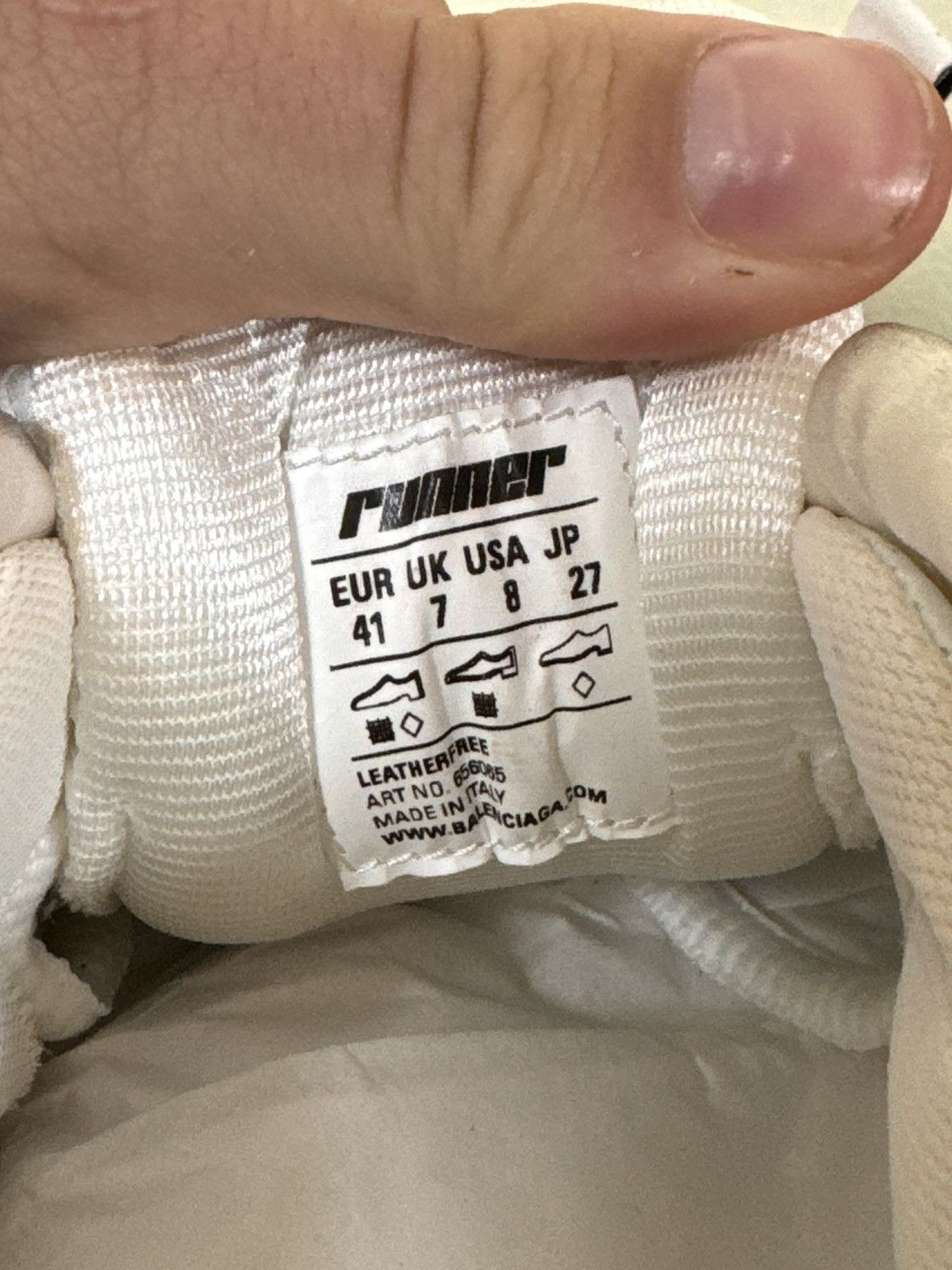 Balenciaga Balenciaga White Runner 41 Size US 8 / EU 41 - 8 Thumbnail
