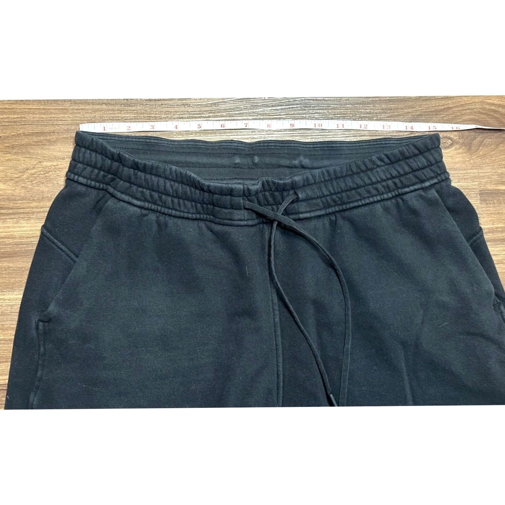 Lululemon Lululemon Scuba Loungeful Sweats Pants Black Women 10 Fleece Pockets Drawstring Wide-Leg Relaxed Inseam 30" Size 30" / US 8 / IT 44 - 3 Thumbnail