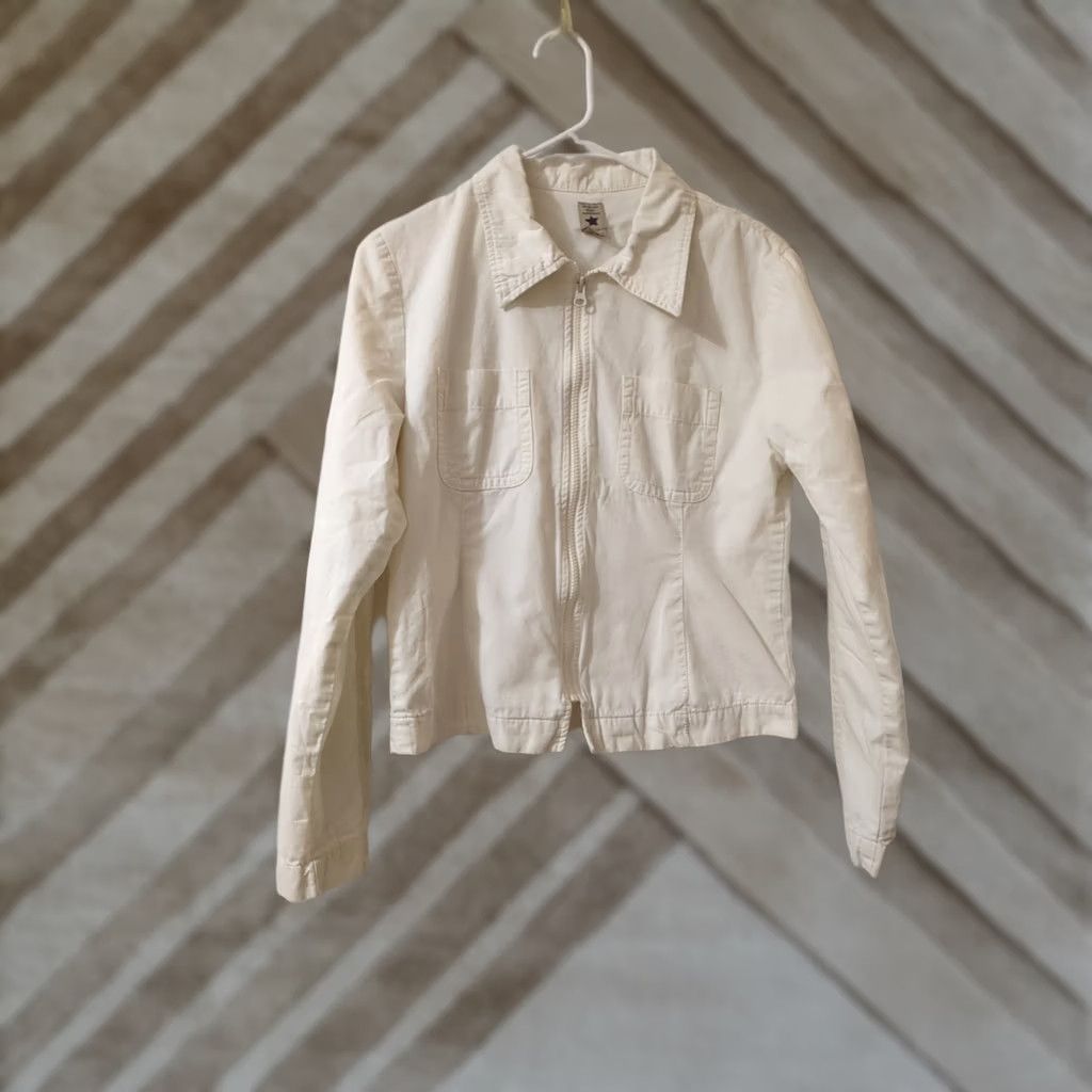 American Eagle Outfitters VINTAGE American Eagle Outfitters White Womens Jacket Zip 100% Cotton 2 Pocket M Size Medium Basic Jacket Womens Mens? Size M / US 6-8 / IT 42-44 - 1 Thumbnail