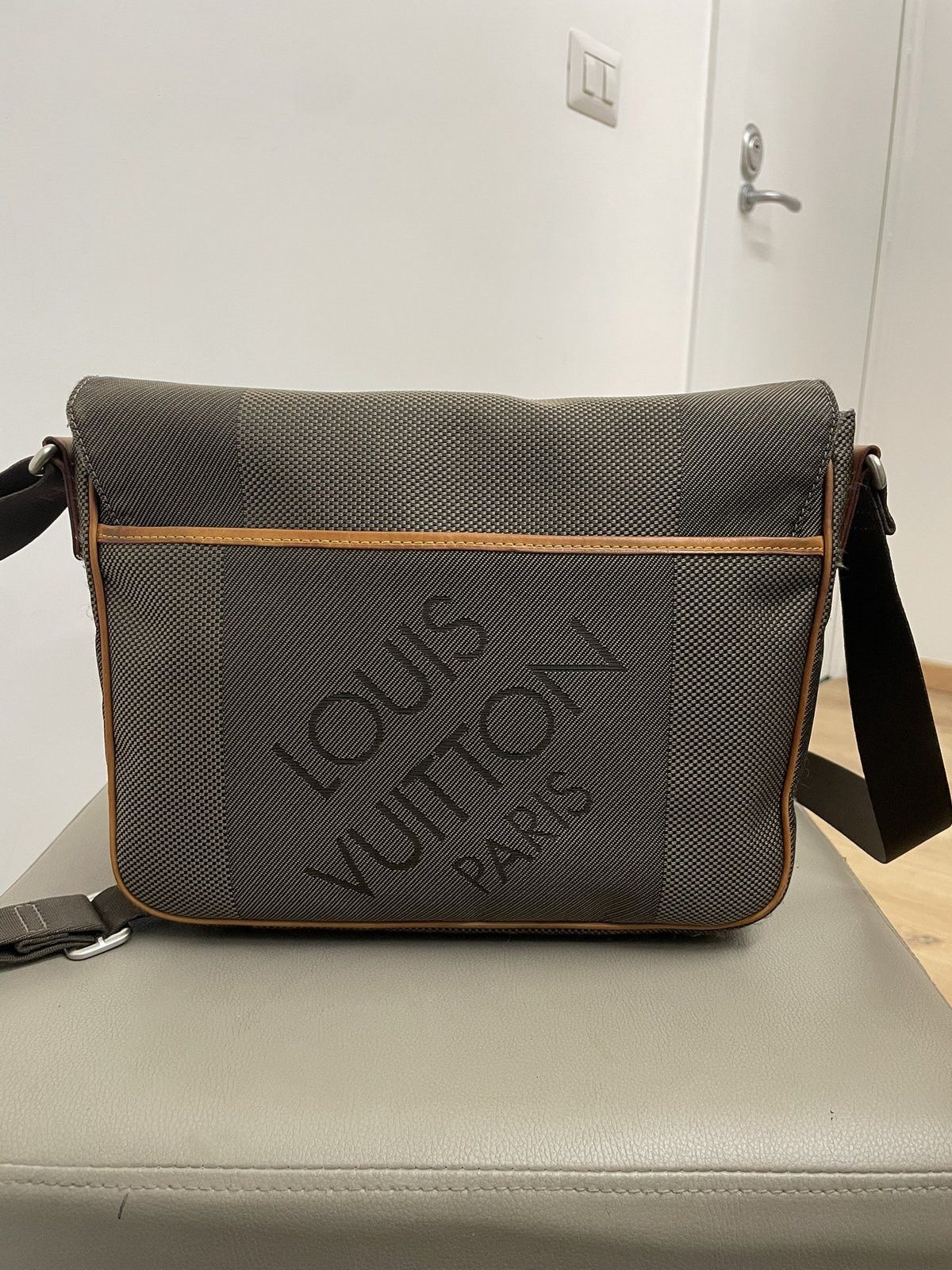 Louis Vuitton Louis Vuitton Geant Messenger bag Size 30 - 2 Thumbnail