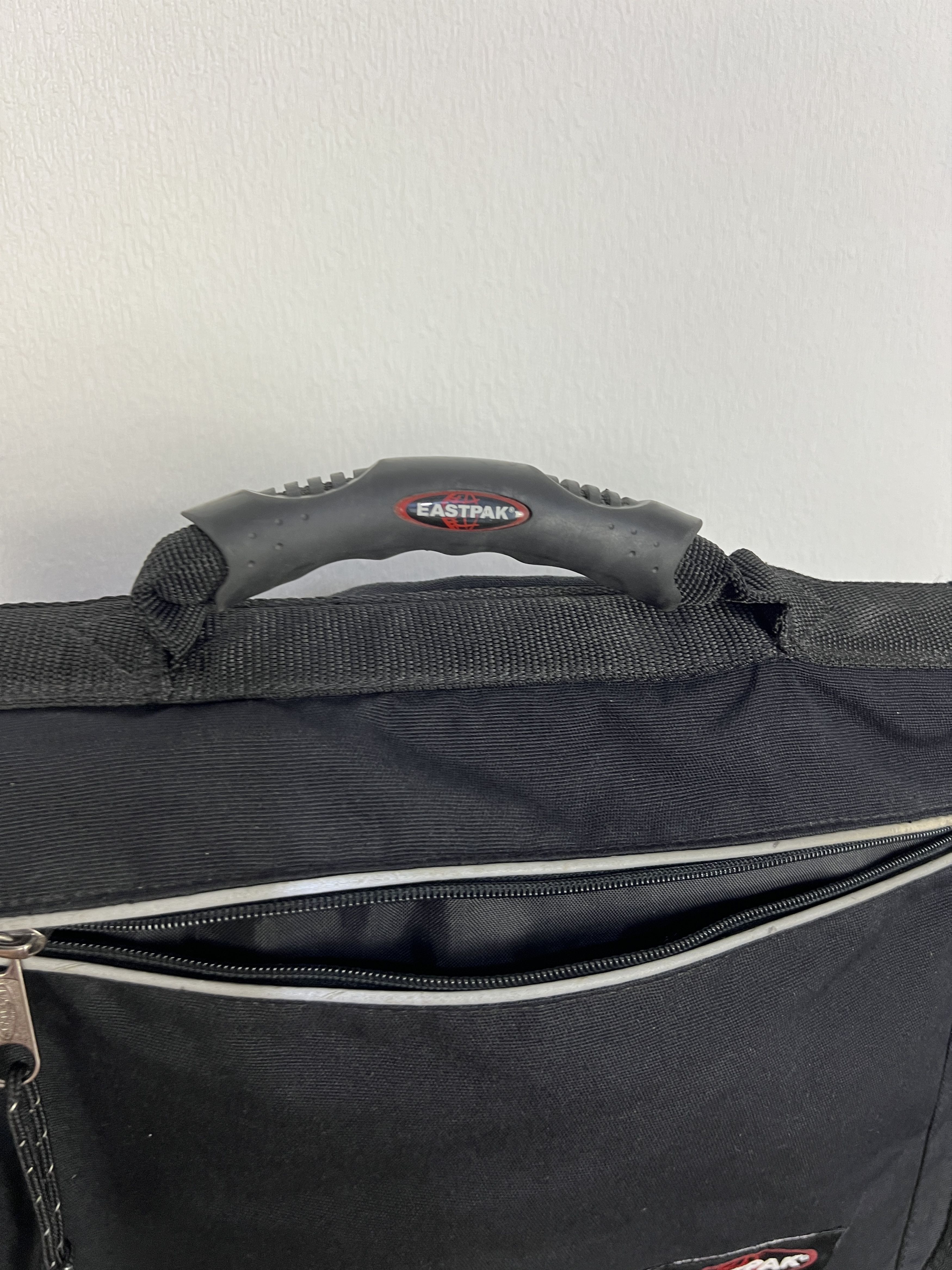 Eastpak Vintage Eastpak Crossbody Shoulder Computer Bag Messanges Size ONE SIZE - 16 Thumbnail