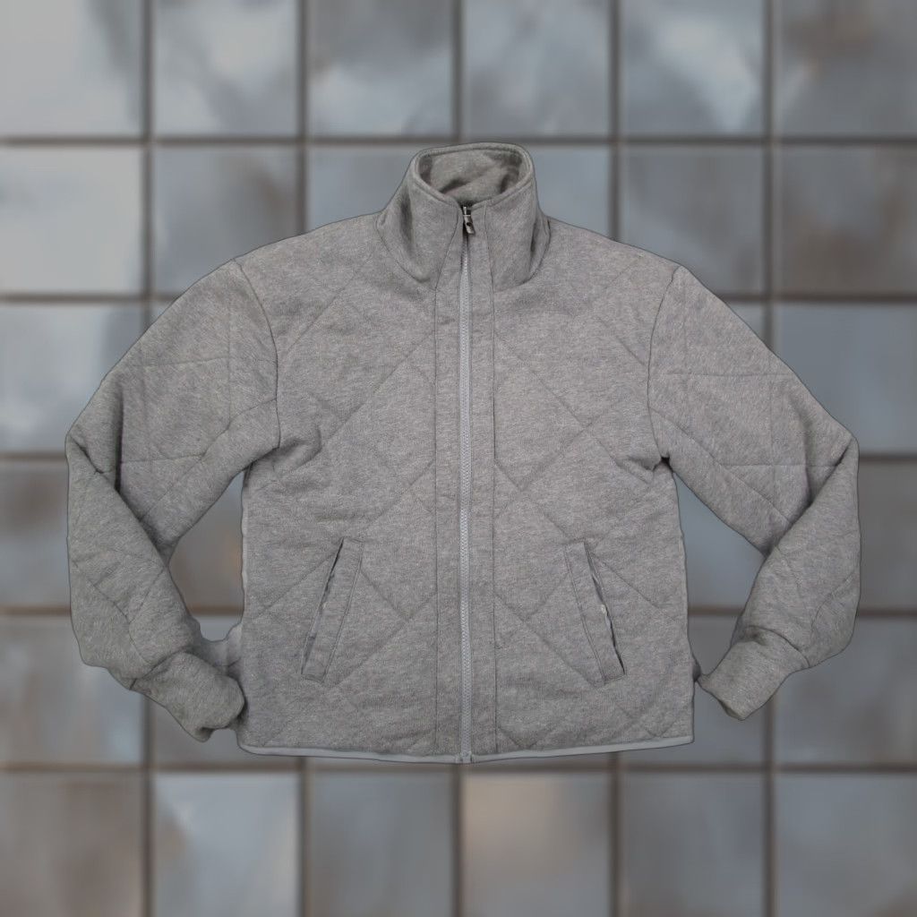 Lululemon Lululemon Jacket Women 6 Gray Reversible Quilted Full Zip Bomber Active Travel Size M / US 6-8 / IT 42-44 - 1 Thumbnail
