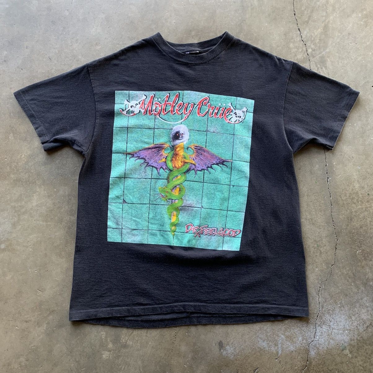 Vintage Vintage Motley Crue band tee 89 90 tour dr feelgood rare Size US XL / EU 56 / 4 - 1 Thumbnail