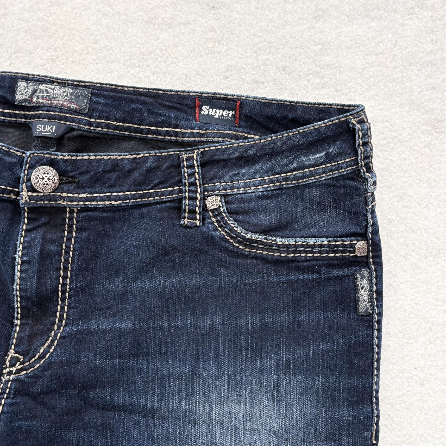 Silver Jeans Co. Silver Jeans Co. Suki Mid Super Skinny Jeans Womens 22 Blue Dark Wash Stretch Denim Slim Pockets 5-Pocket Rise Mid Size 40" / US 18 - 3 Thumbnail