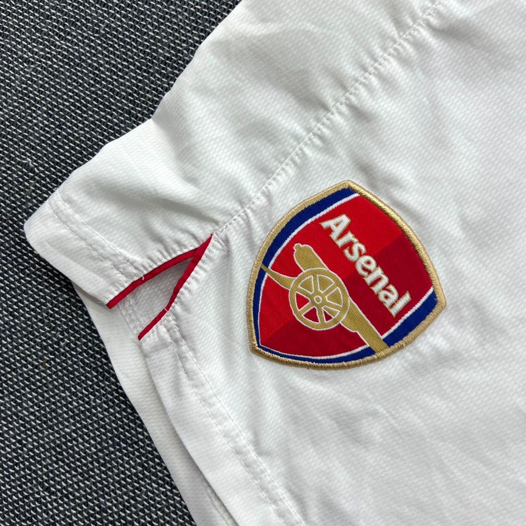 Nike Nike Arsenal 2006-2008 Thierry Henry Home Shorts Mens Small White Football Adult Nike Size US 29 - 7 Thumbnail