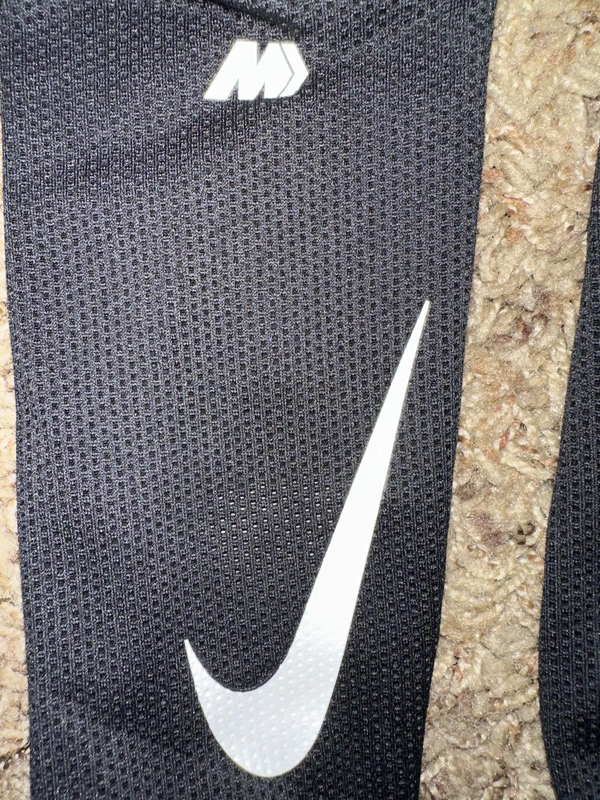 Nike Nike Mercurial Lite Soccer Shin Guards Sample Size ONE SIZE - 11 Thumbnail