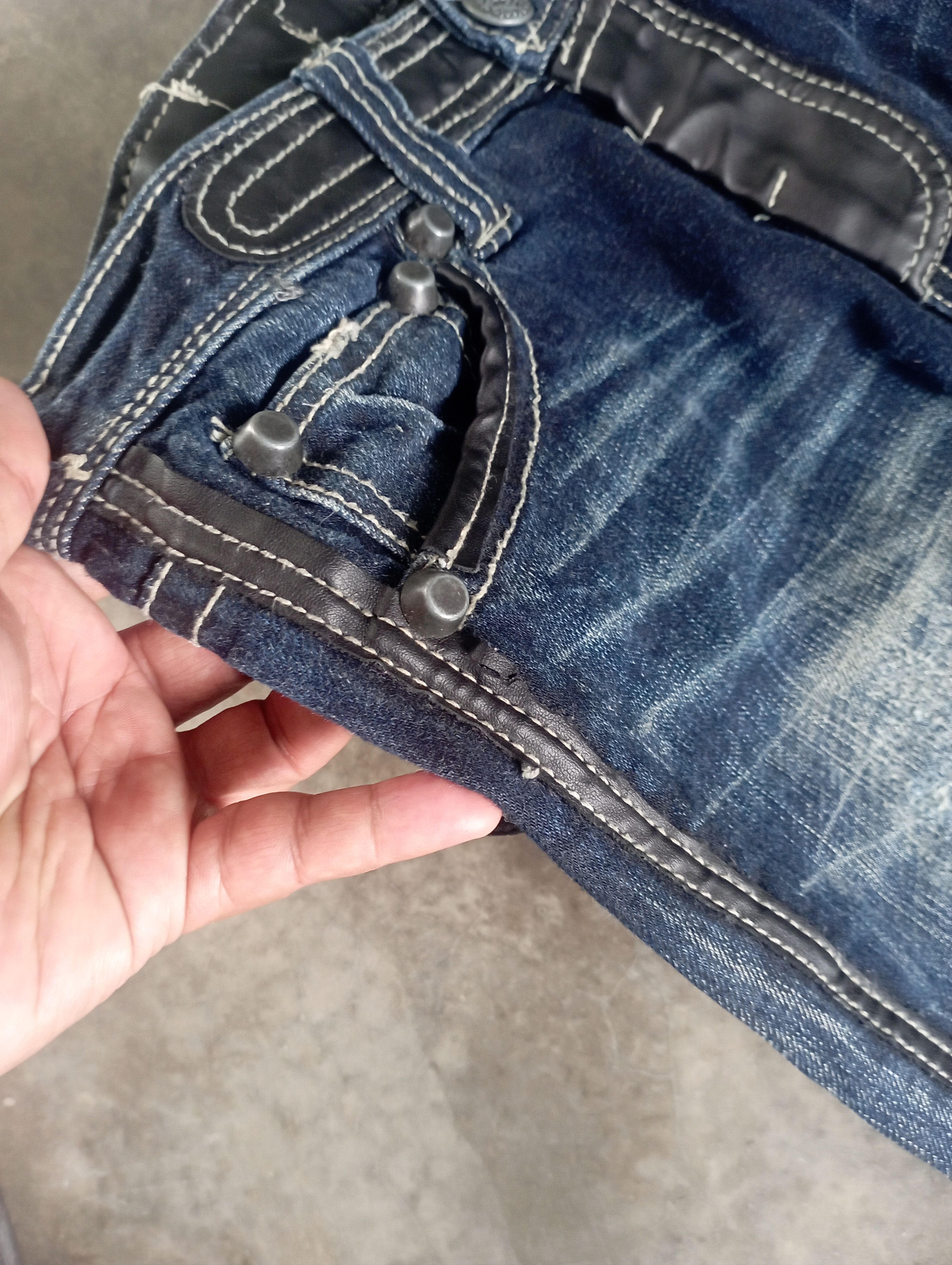 Tornado Mart Avantgarde Jeans + Leather Japanese Army Of Mo! Jeans Size US 30 / EU 46 - 11 Thumbnail