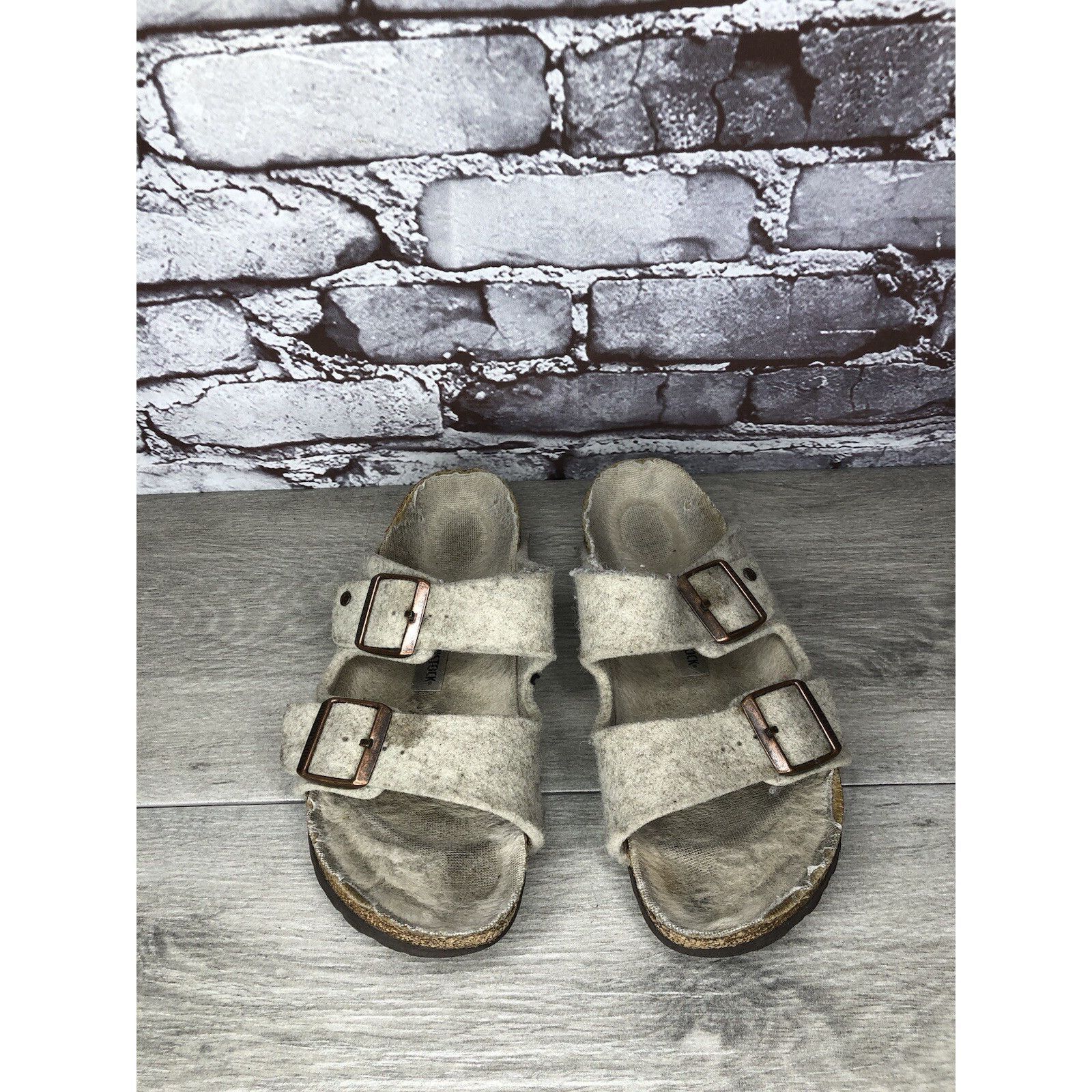 Birkenstock Birkenstock Wool Felt Beige Arizona Comfort Slides Sandals W Size US 7.5 / IT 37.5 - 11 Thumbnail
