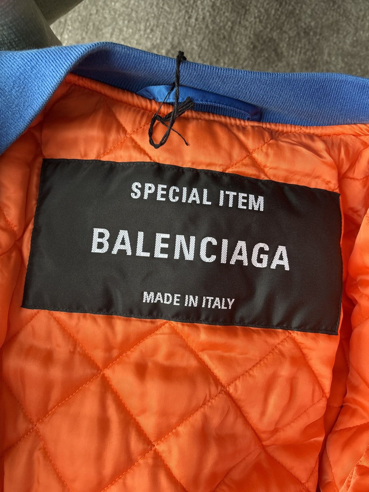 Balenciaga Balenciaga nasa bomber Size US S / EU 44-46 / 1 - 5 Thumbnail