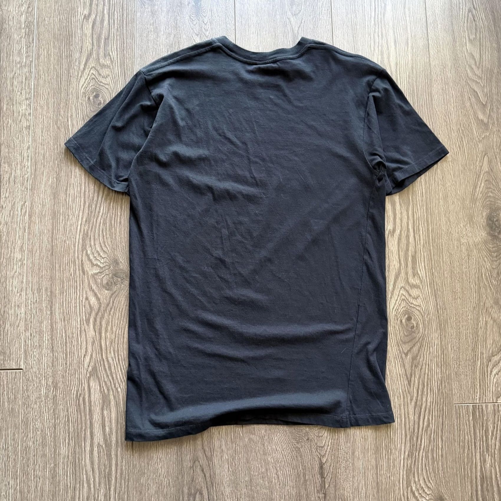 Vintage Y2K Black Eyed Peas Band Tee Shirt Mens Large Black Gas Mask Graphic Freeze Mens T-Shirt Short Sleeve Crew Neck Graphic Print Musical Eye Vintage No Size US L / EU 52-54 / 3 - 6 Thumbnail