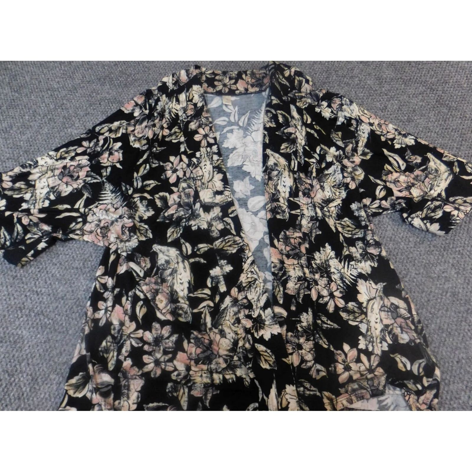Vintage Cato Sweater Cardigan Womens S Black Floral Short Sleeve Balloon Knit Open Turtleneck Pullover Button Size S / US 4 / IT 40 - 2 Thumbnail