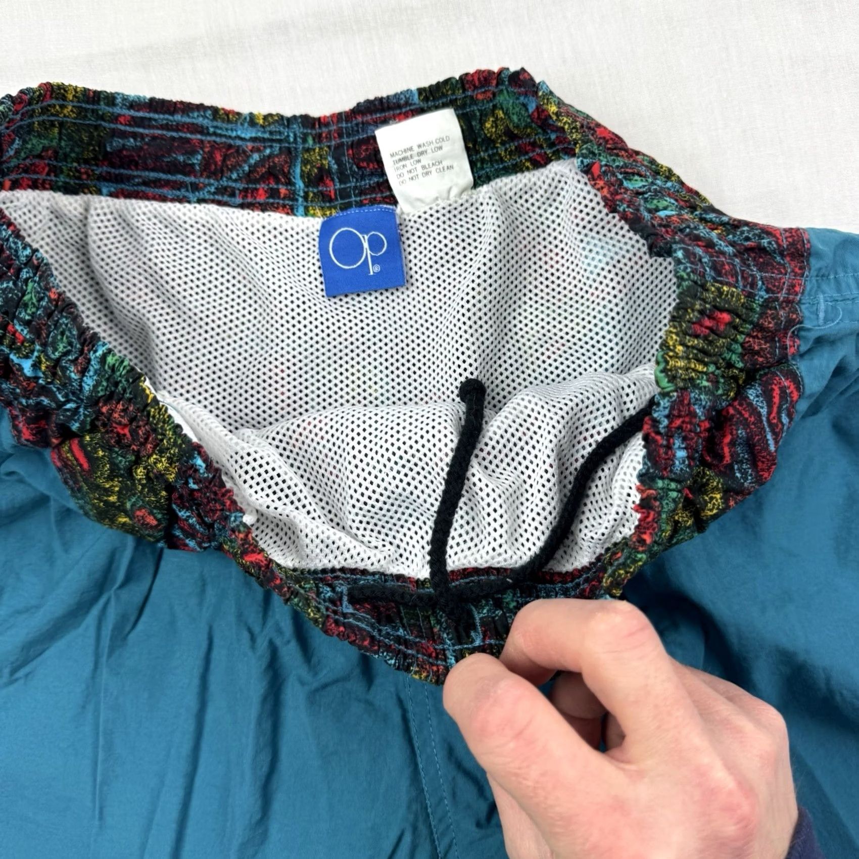 Ocean Pacific VINTAGE Ocean Pacific Trunks Adult XL Beach Swimming Tribal Abstract 90s Blue Mens Size US 36 / EU 52 - 4 Thumbnail