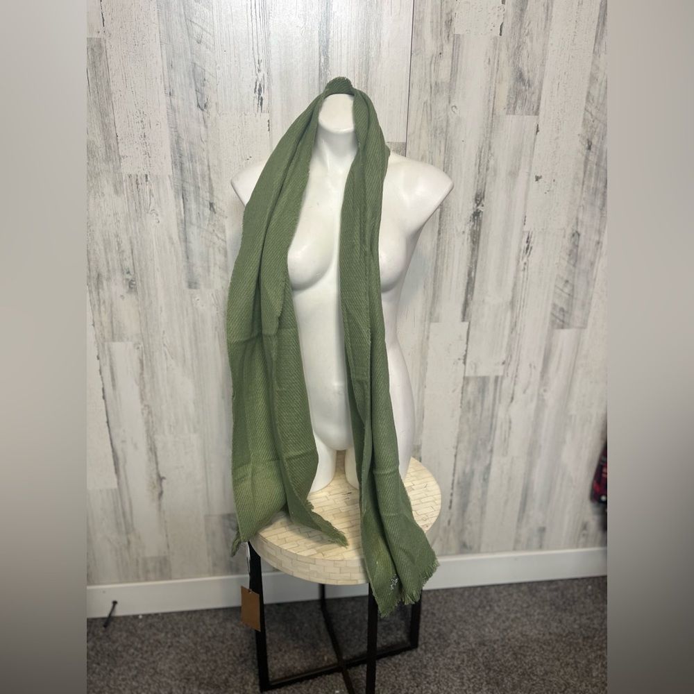 Steve Madden Steve Madden Olive Green Oversized Fringe Scarf – Soft Acryl Size ONE SIZE - 6 Thumbnail