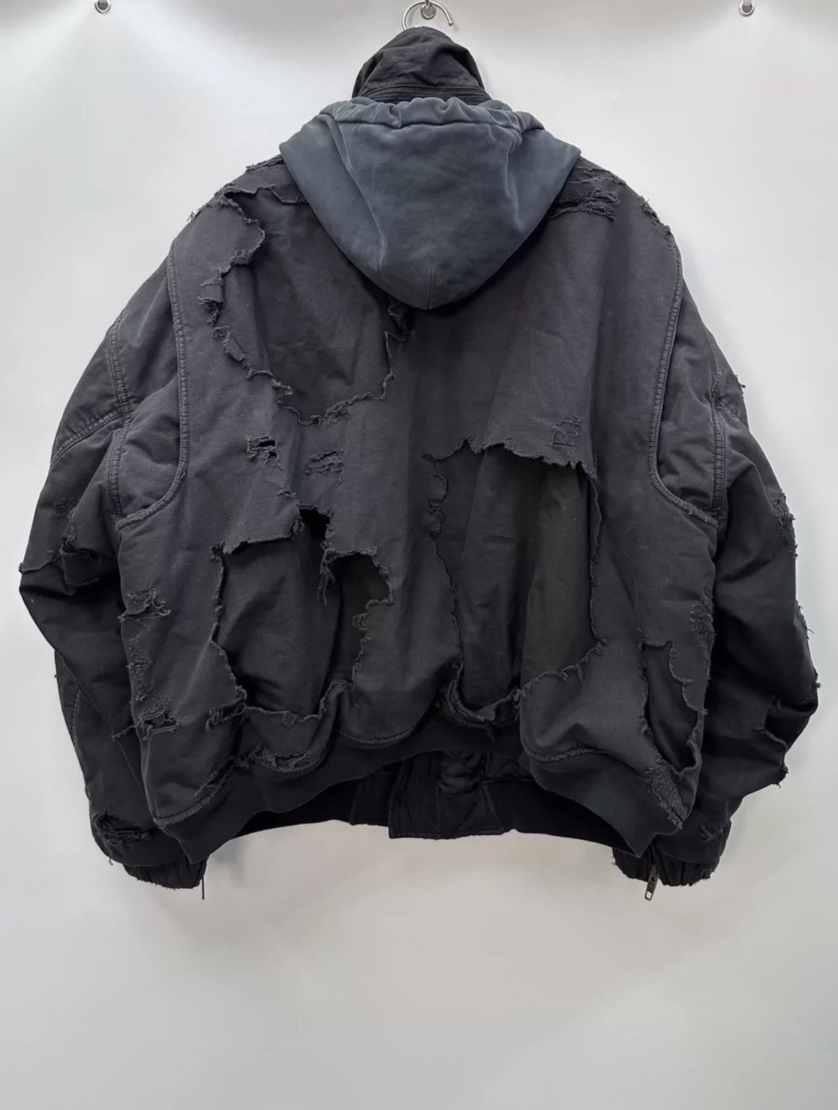ジャケット・アウター BALENCIAGA UNITY DESTROYED BOMBER JACKET balenciaga-unity-destroyed-