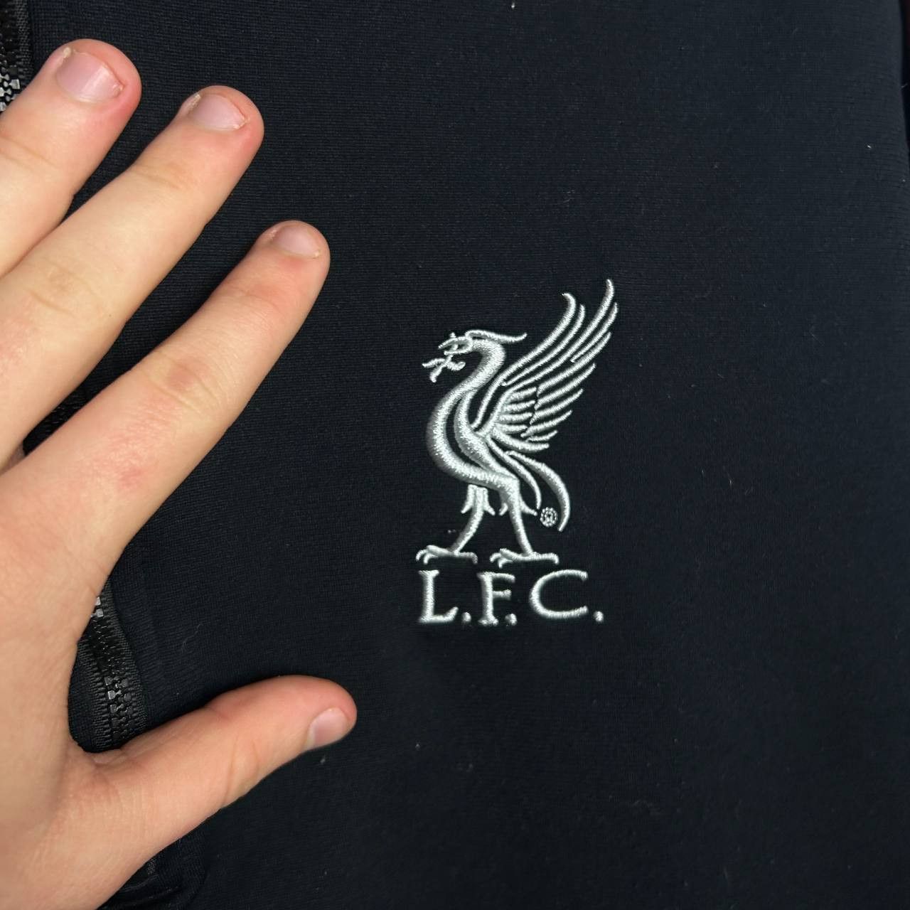 New Balance Mens New Balance Fc Liverpool Training zip sweatshirt Size US M / EU 48-50 / 2 - 4 Thumbnail