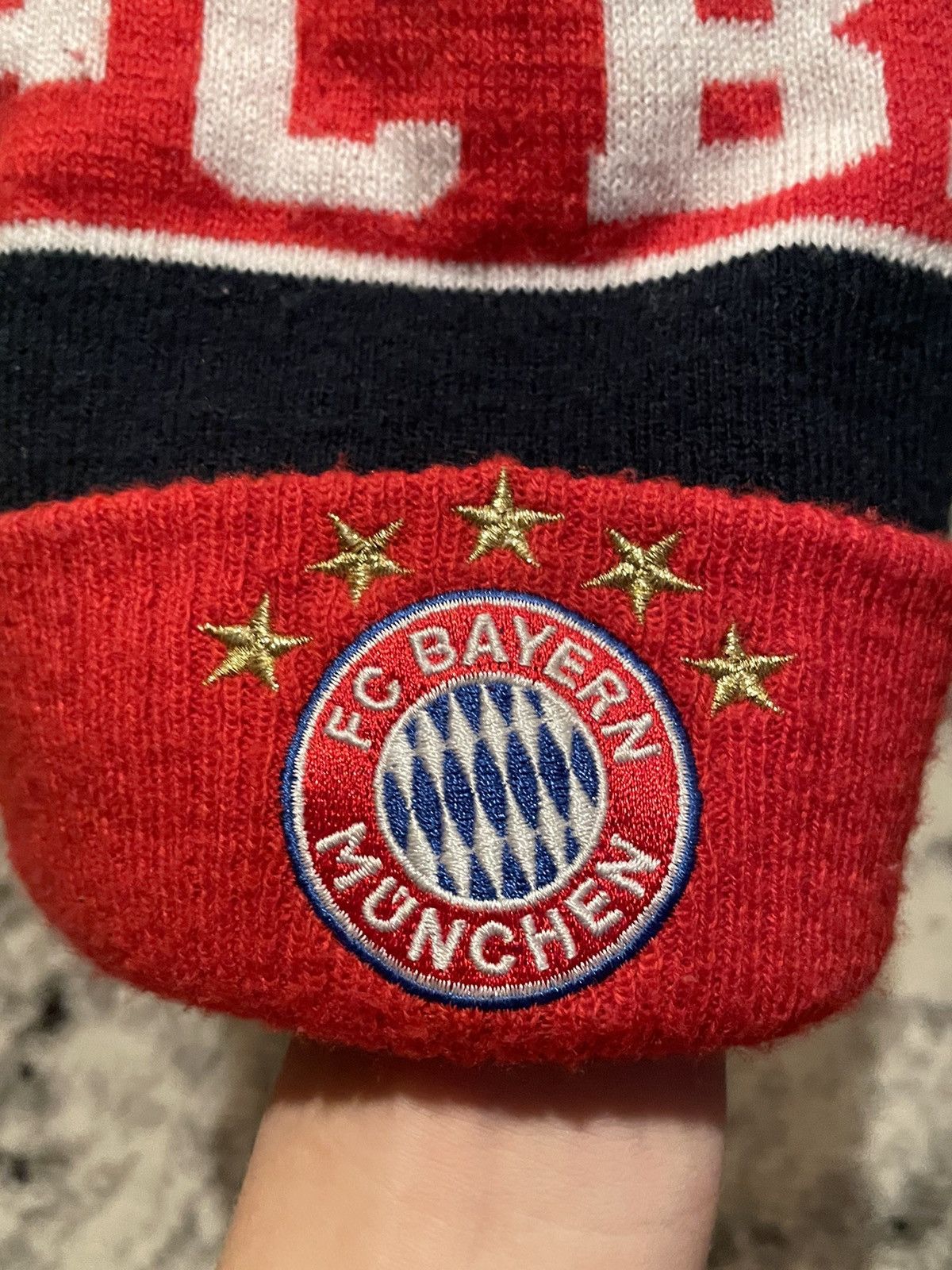 Vintage Vintage Beanie Hat Bayern Munich Football Y2k Size ONE SIZE - 3 Thumbnail