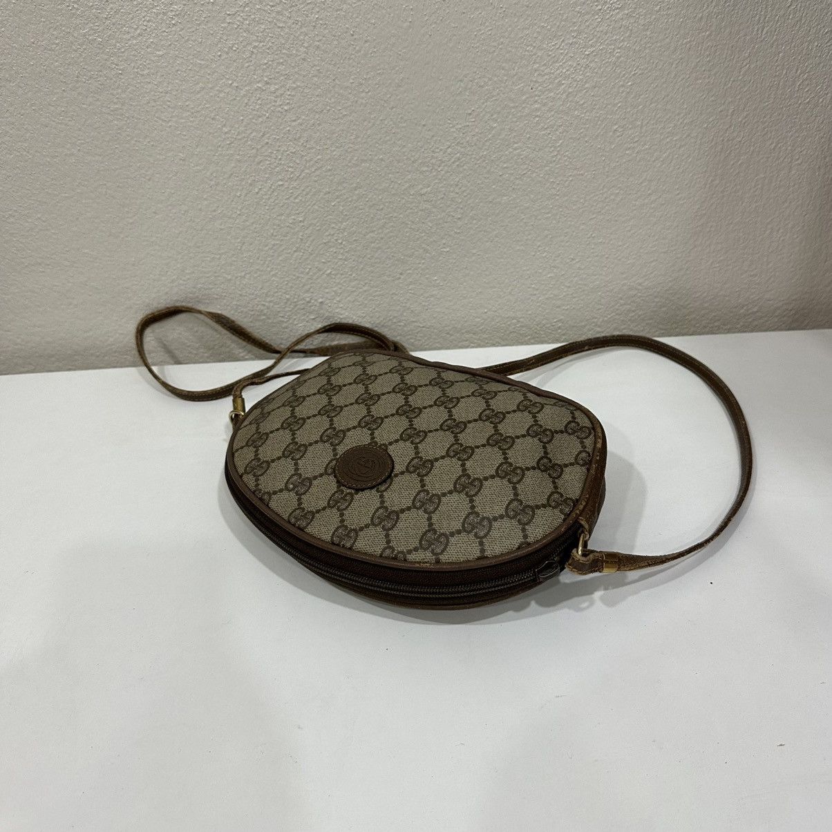 Gucci ‼️YES‼️ VINTAGE GUCCI GG SMALL SHOULDER BAG Size ONE SIZE - 4 Thumbnail