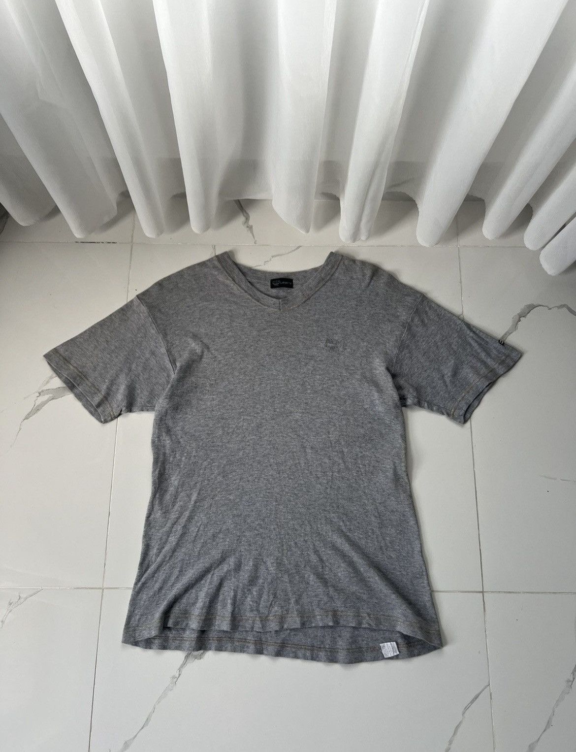 MCM 00’s MCM OLD MONEY RARE VINTAGE Y2K SMALL LOGO TEE Size US M / EU 48-50 / 2 - 1 Thumbnail