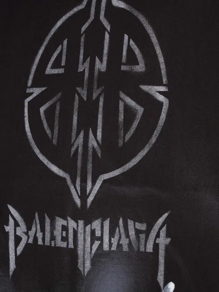Balenciaga o1w1db10126 Metal BB Stencil T-Shirt Small Fit in Black Size US XS / EU 42 / 0 - 5 Thumbnail