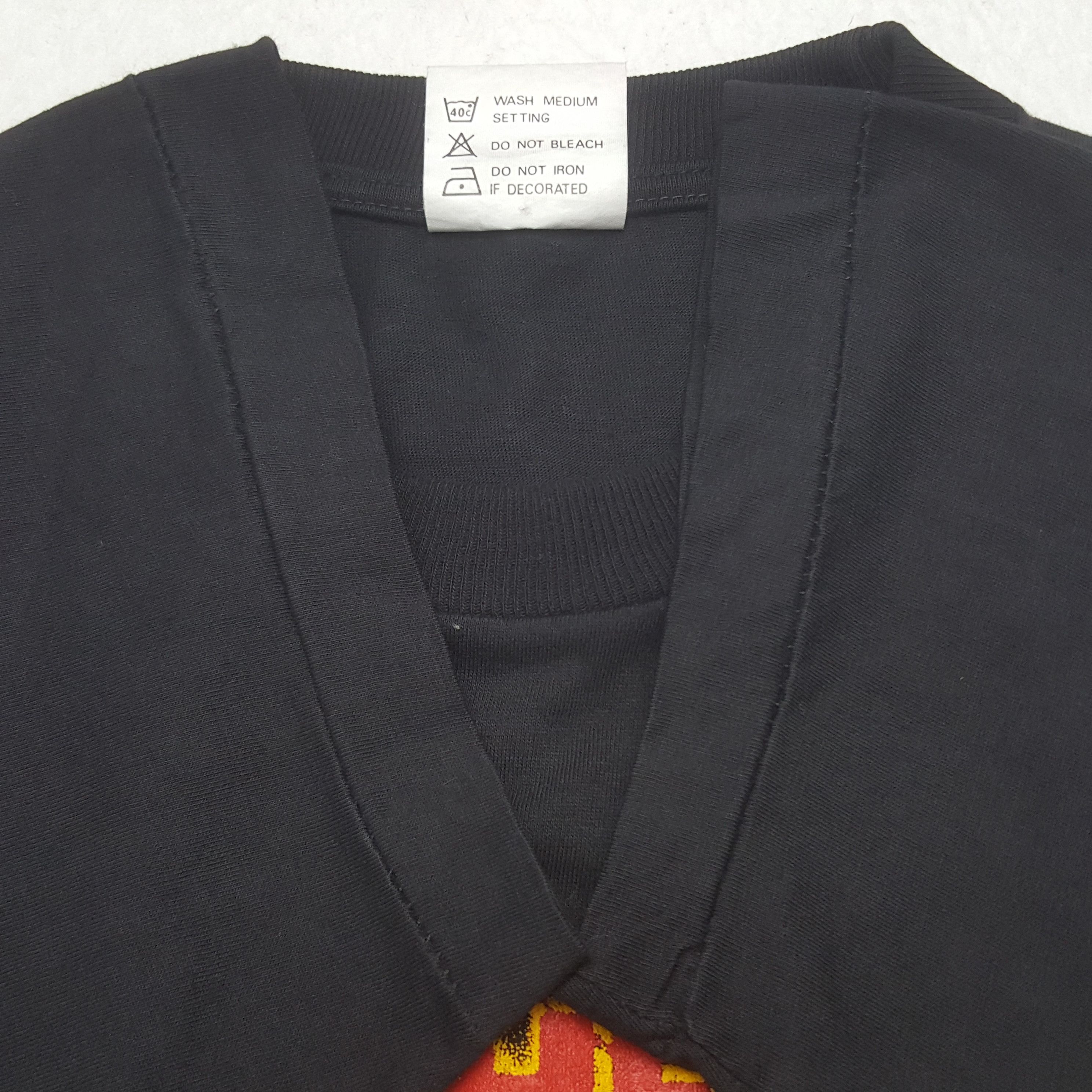Band Tees Vintage The Jesus And Marychain Rock Band Tshirt 32 Size US M / EU 48-50 / 2 - 5 Thumbnail