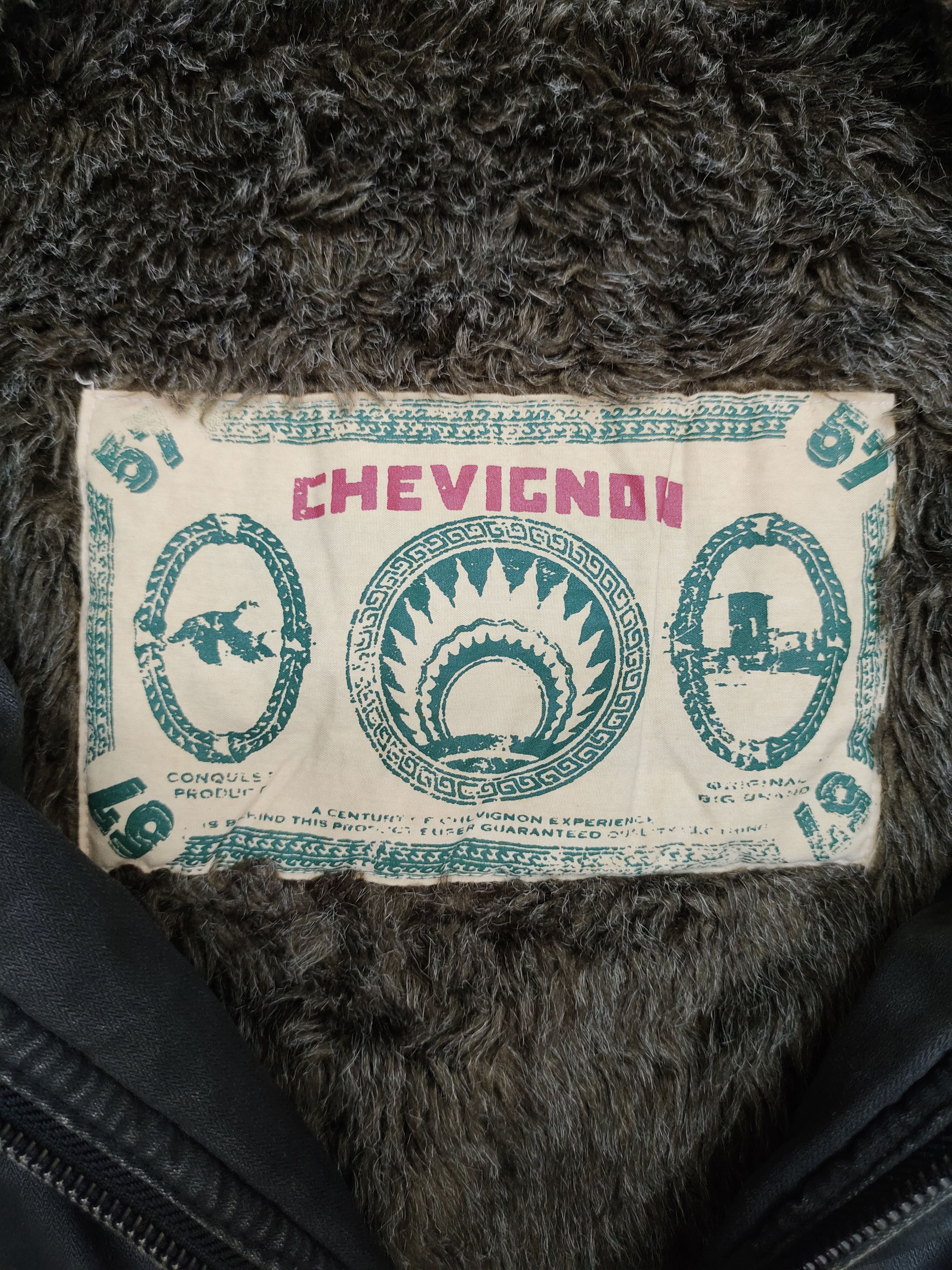 Chevignon Chevignon Waxed Faux Fur Zip Jacket Ifsixwanine lgb Style Size US L / EU 52-54 / 3 - 18 Thumbnail