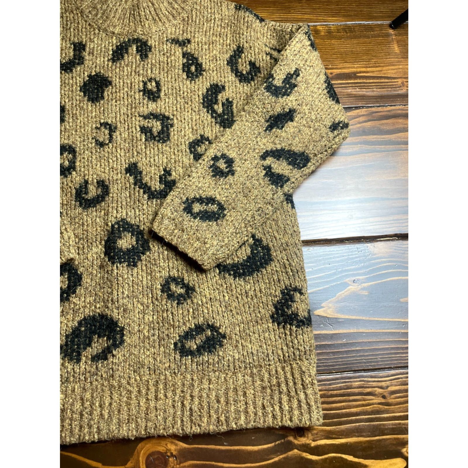 Vintage Universal Thread Sweater Women's Size Medium Brown Black Cheetah print Size M / US 6-8 / IT 42-44 - 2 Thumbnail
