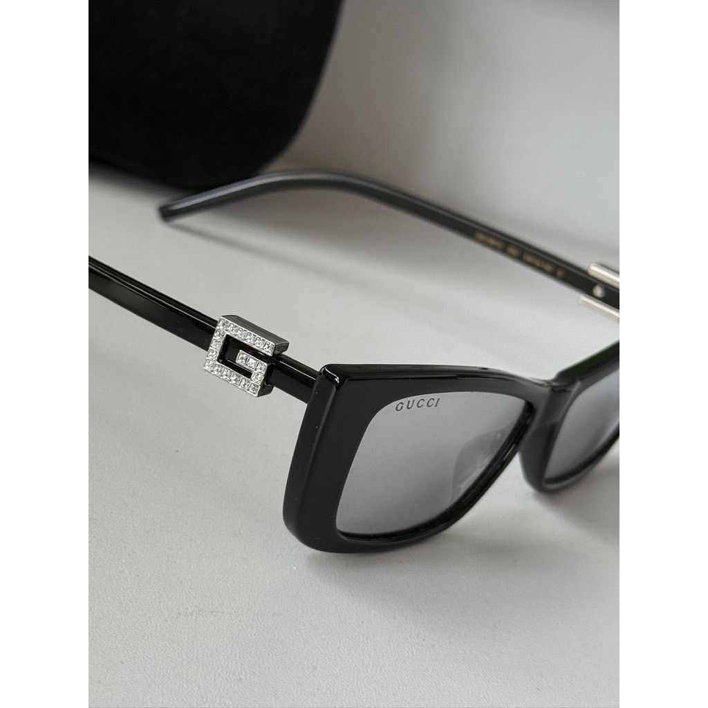Gucci NEW Gucci GG1681S Black Silver Mirror Cat Eye Sunglasses Size ONE SIZE - 6 Thumbnail