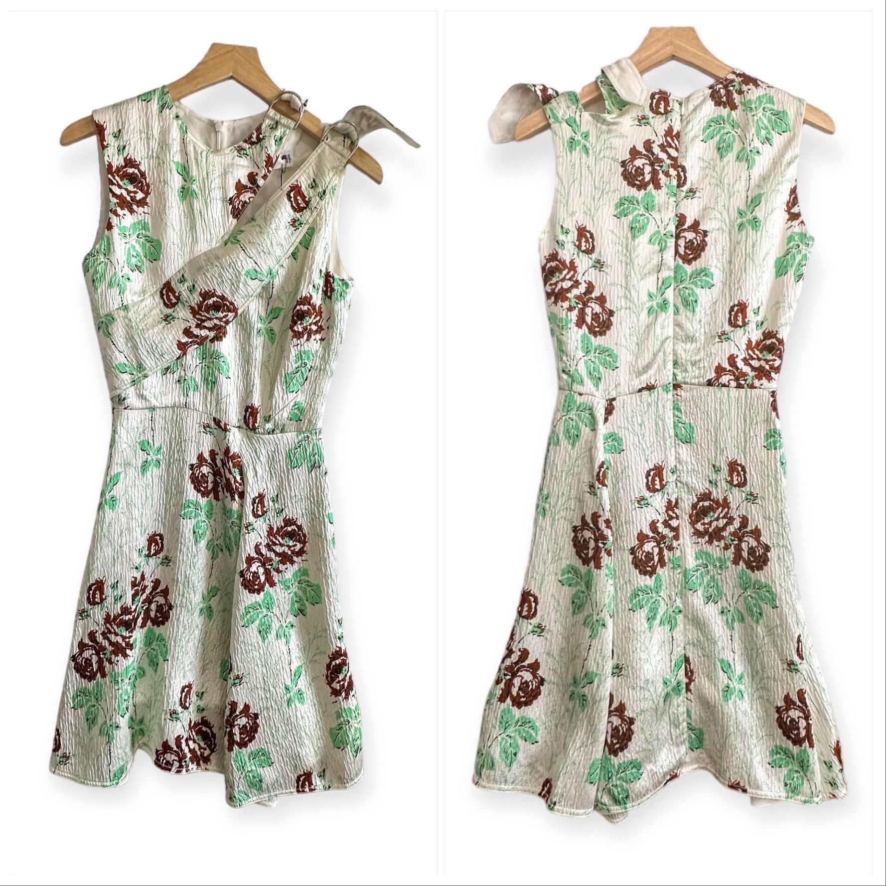 Victoria Beckham Victoria Beckham SS17 Rose Crepon D‑Ring Mini Dress US4 NWT Size S / US 4 / IT 40 - 3 Thumbnail