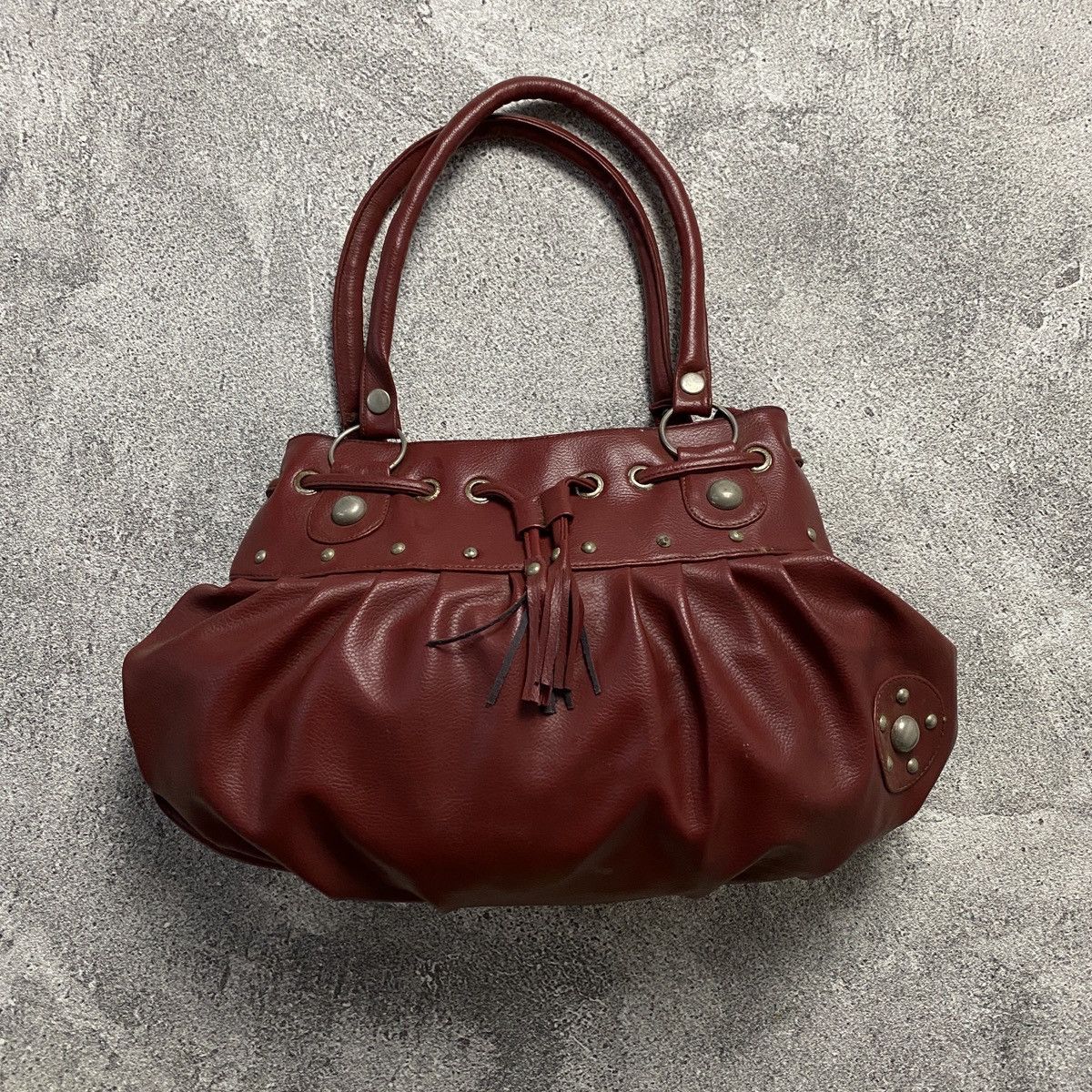 Japanese Brand 2000s Deep Red Drawstirng Leather Shoulder Bag Size ONE SIZE - 1 Thumbnail