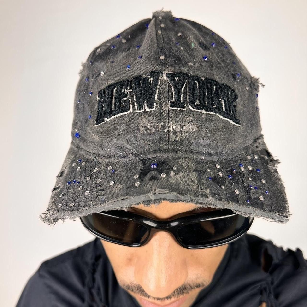 Other ASTROBOI* 'New York' Black & Blue Distressed Rhinestone Hat Size ONE SIZE - 8 Thumbnail