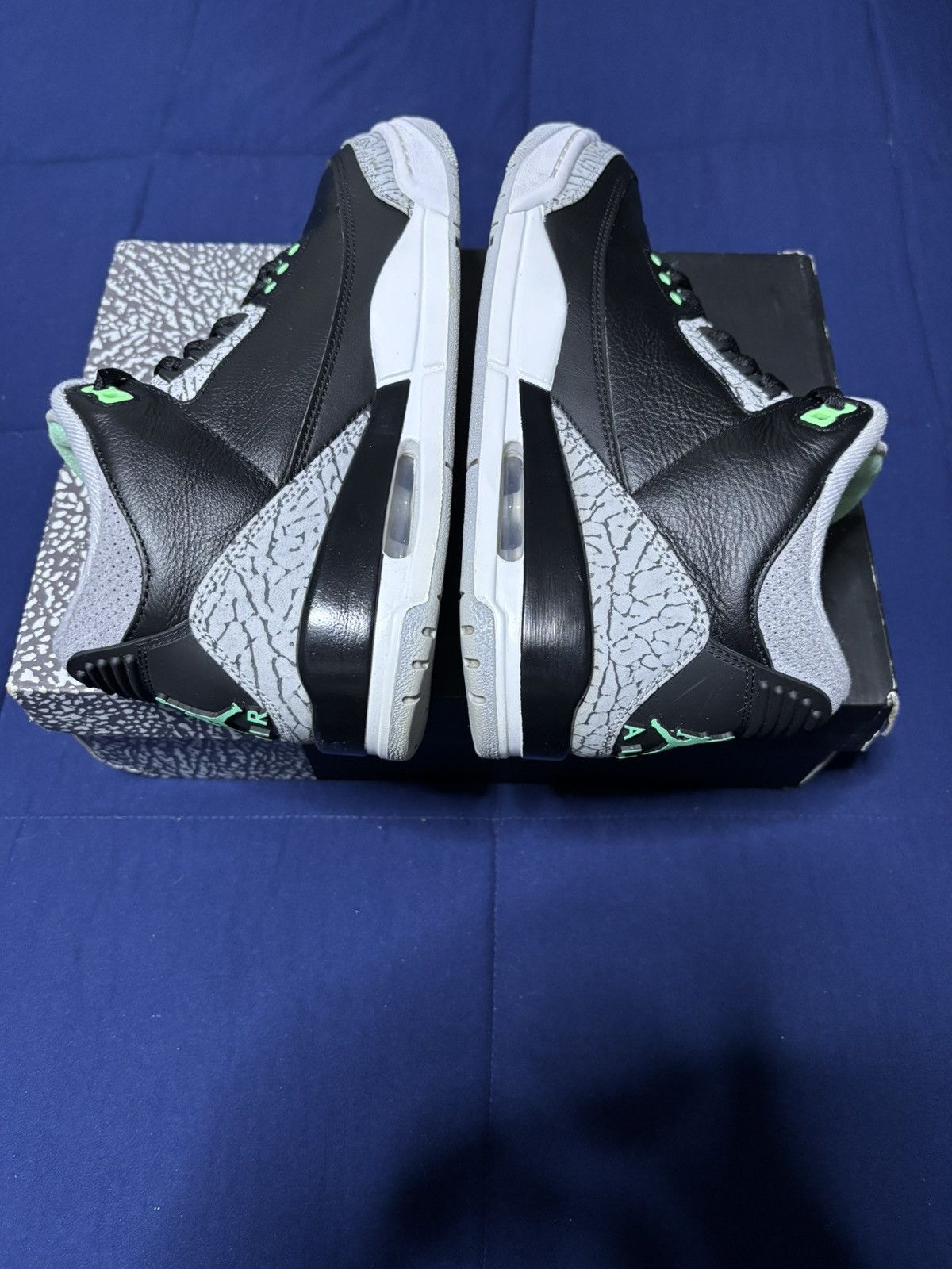 Jordan Brand Jordan 3 Retro Green Glow 2024 Size 8 Size US 8 / EU 41 - 2 Thumbnail