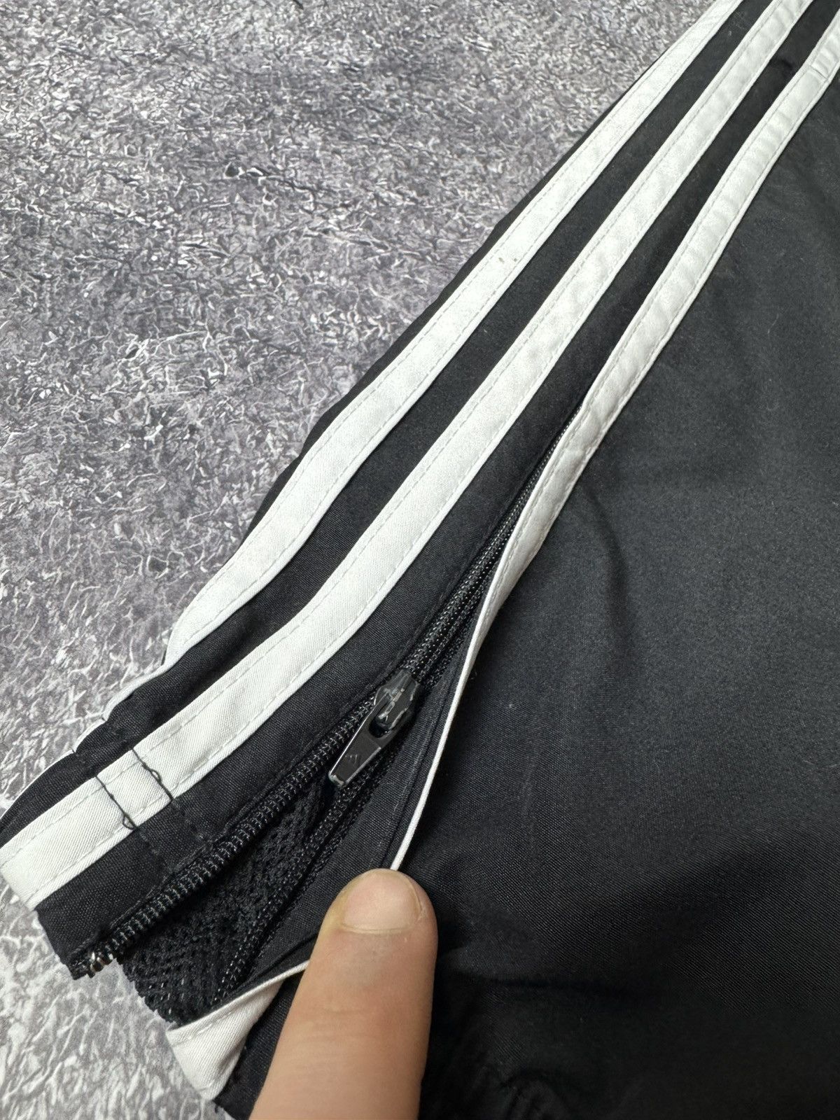 Adidas adidas monster vintage nylon track pants Size US 34 / EU 50 - 3 Thumbnail