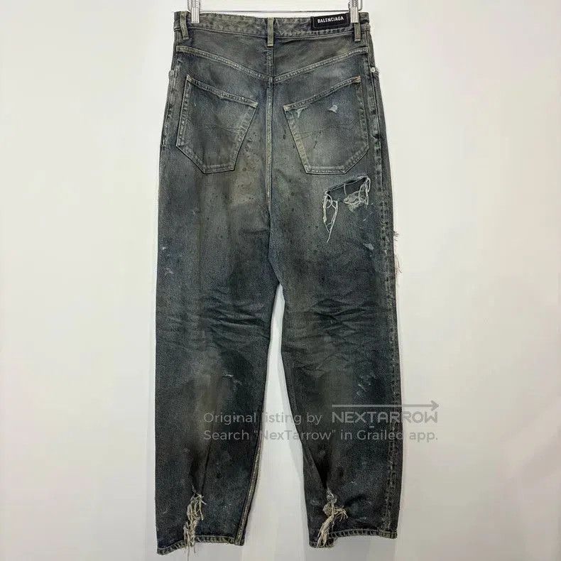 Balenciaga 23FW Distressed Muddy Jeans.