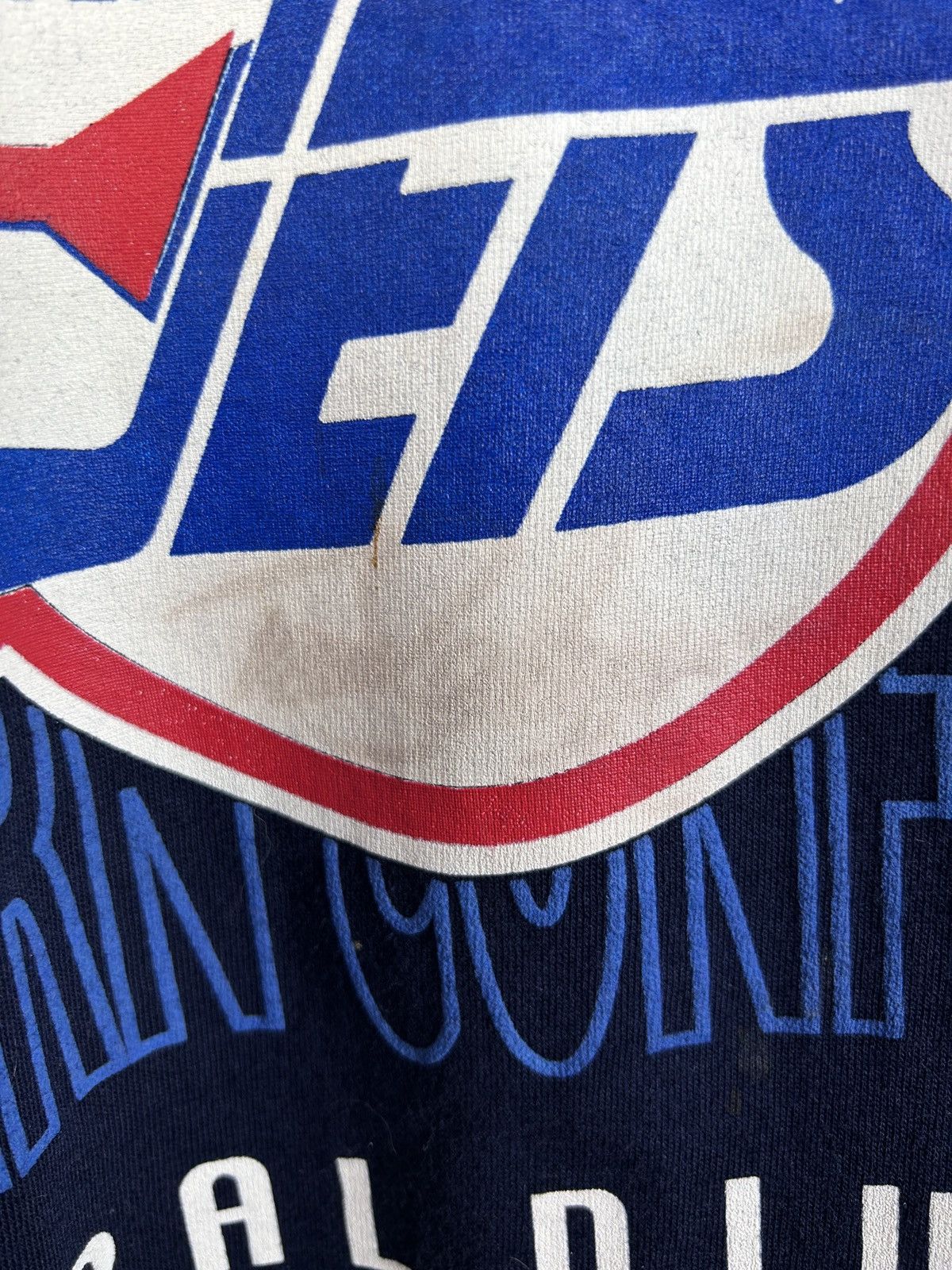 NHL 90s Vintage NHL Winnipeg Jets Big Logo Print T-Shirt Size US M / EU 48-50 / 2 - 3 Thumbnail