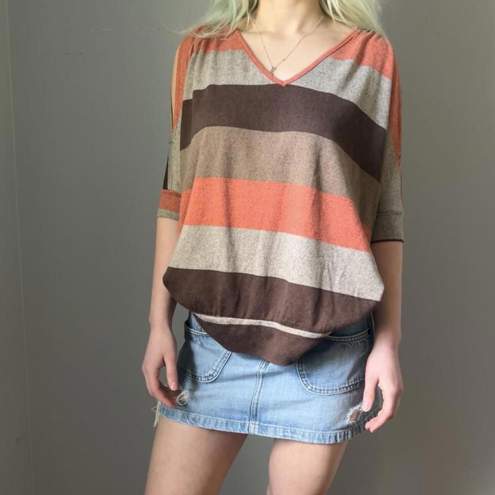 Other Simply Scarlett studded striped v-neck top Size S / US 4 / IT 40 - 6 Thumbnail
