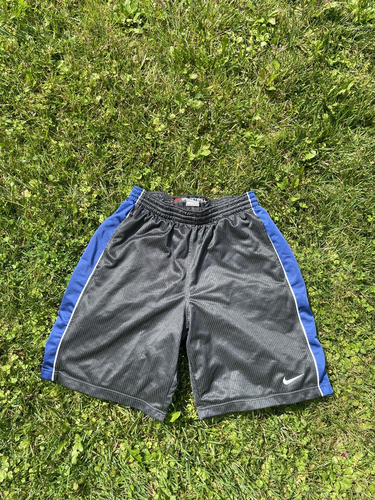 Nike Nike Basketball shorts vintage retro swoosh retro og 90s Grailed
