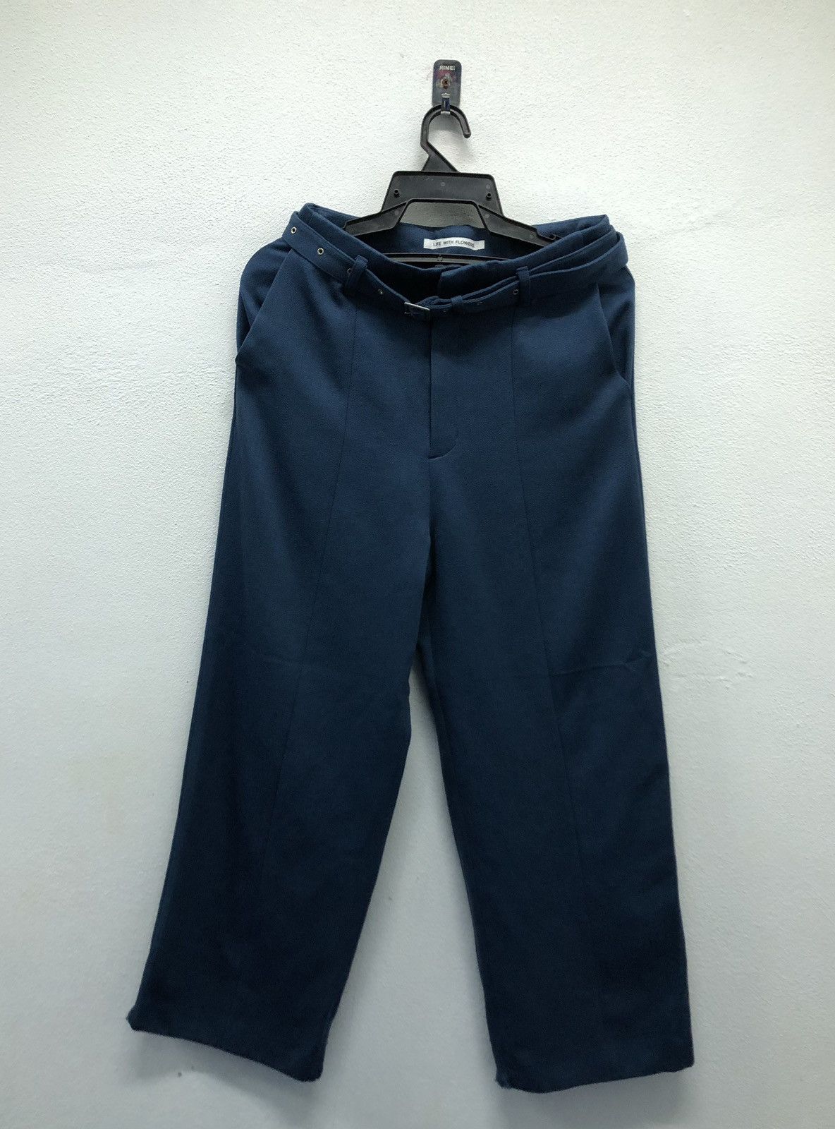 Vintage LIFE WITH FLOWERS Wool Wide-Leg Pants - Navy Blue (Size 1) Size US 28 / EU 44 - 1 Thumbnail