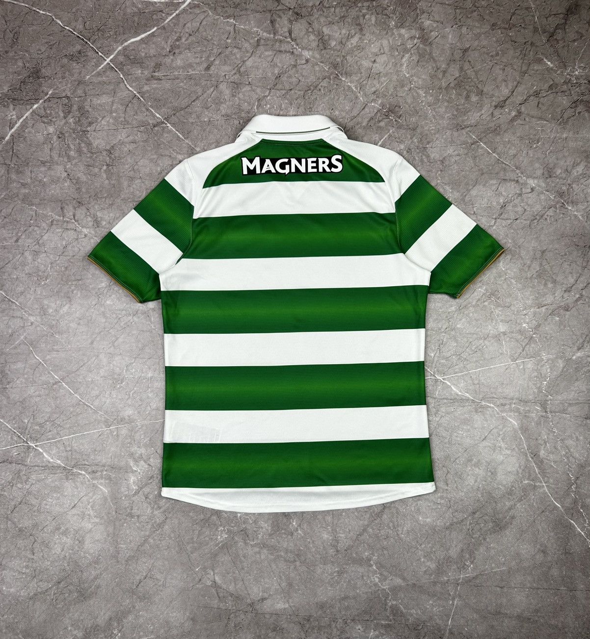 New Balance New Balance Celtic Football Jersey 2016 2017 soccer shirt Size US M / EU 48-50 / 2 - 2 Thumbnail